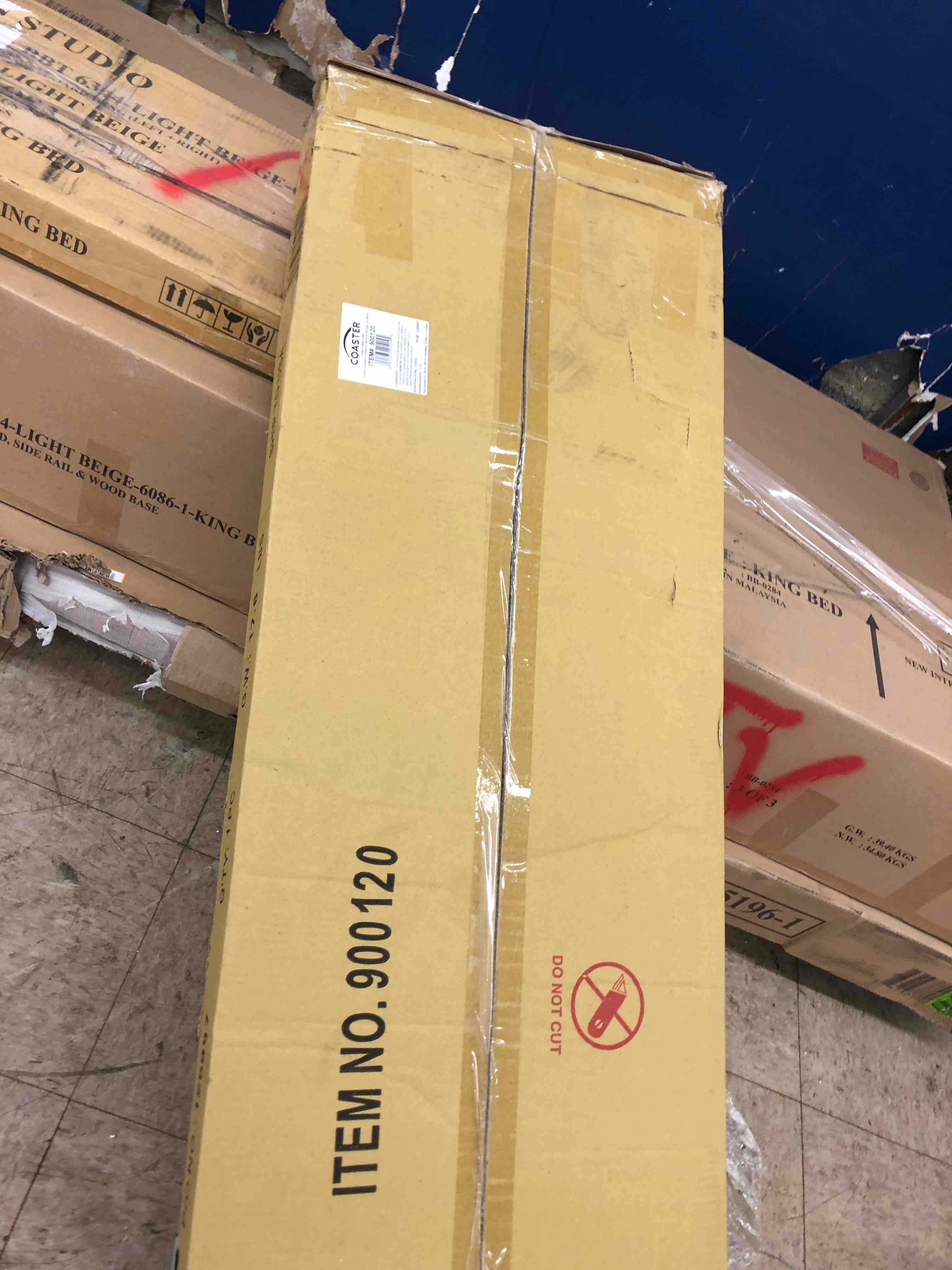 https://s3.amazonaws.com/lotting-images-prod/phillipi/RED5118626_1703696143299.jpeg
