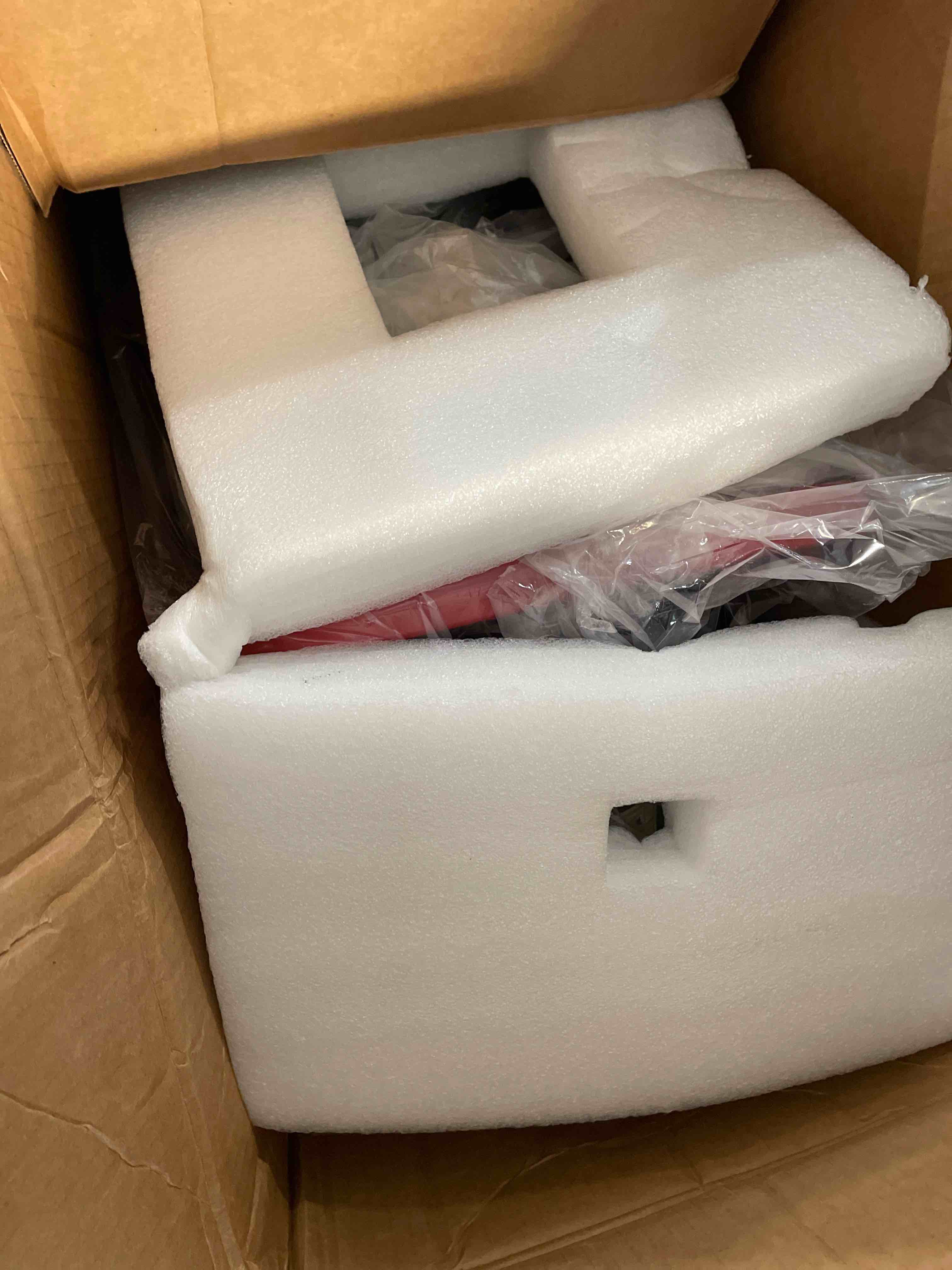 https://s3.amazonaws.com/lotting-images-prod/phillipi/RED5119983_1699896794135.jpeg