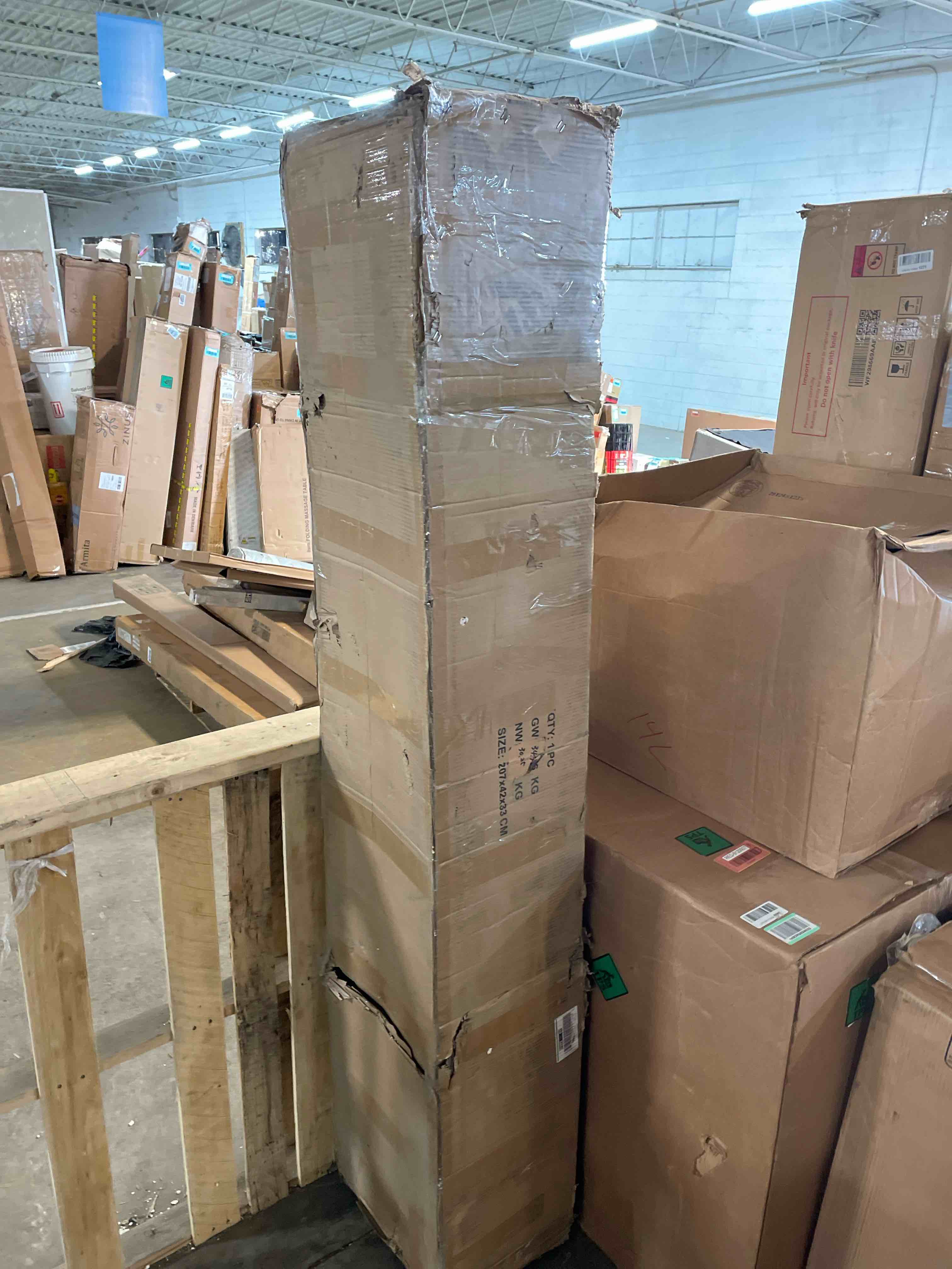 https://s3.amazonaws.com/lotting-images-prod/phillipi/RED5120010_1699907466926.jpeg