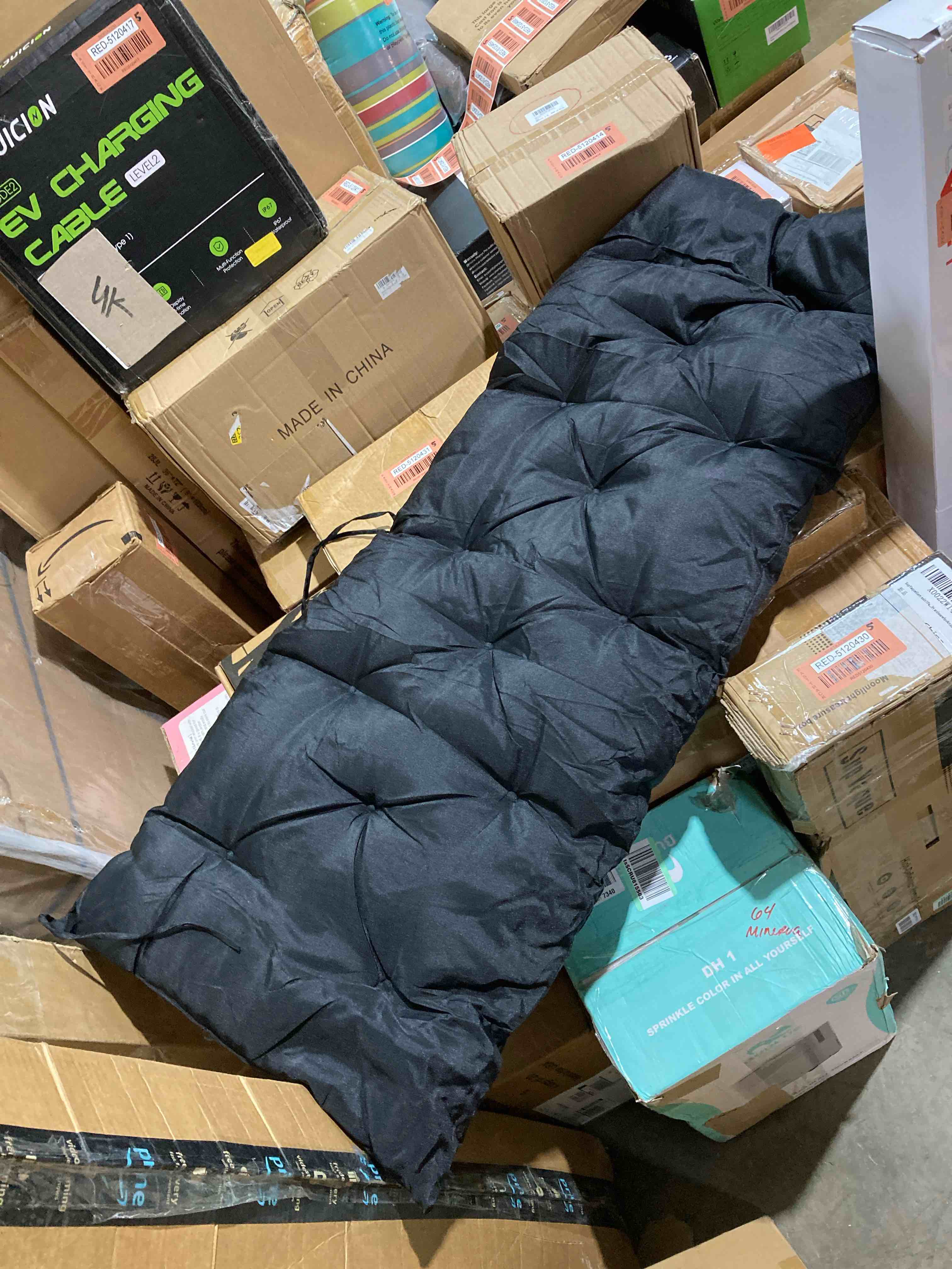 https://s3.amazonaws.com/lotting-images-prod/phillipi/RED5120432_1700508767505.jpeg