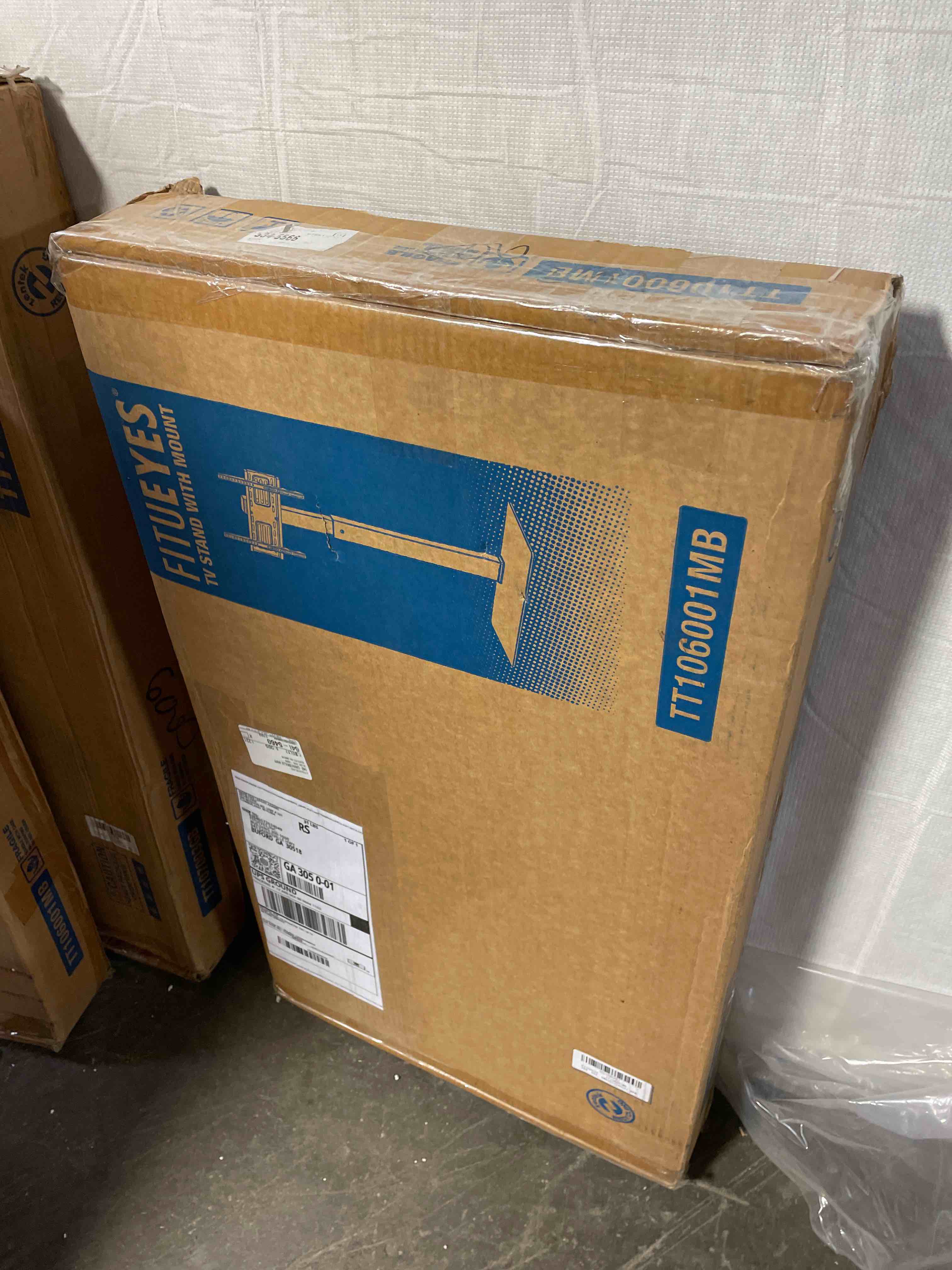 https://s3.amazonaws.com/lotting-images-prod/phillipi/RED5121295_1701472962264.jpeg