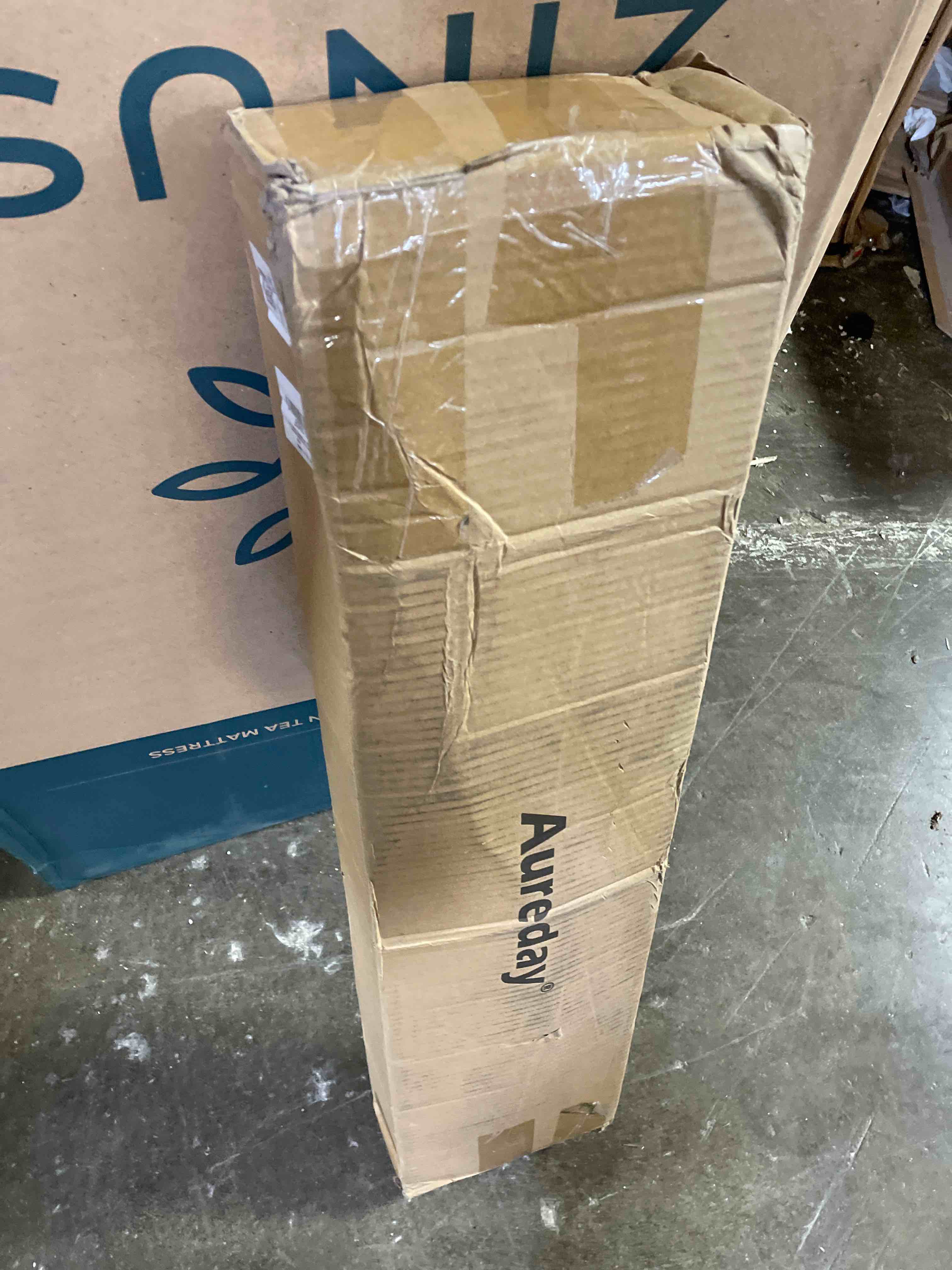 https://s3.amazonaws.com/lotting-images-prod/phillipi/RED5121301_1701473810855.jpeg