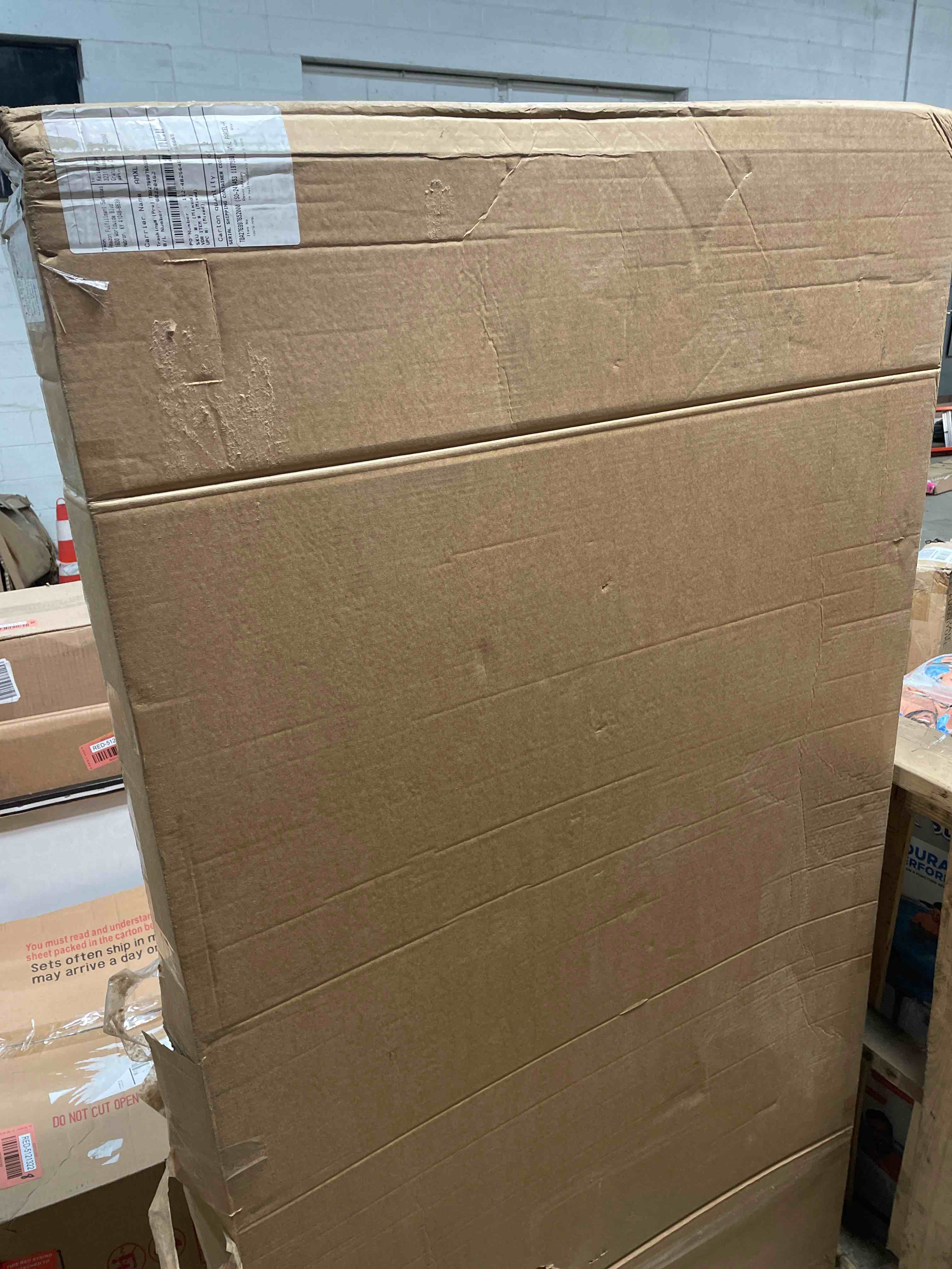 https://s3.amazonaws.com/lotting-images-prod/phillipi/RED5121332_1701710064530.jpeg