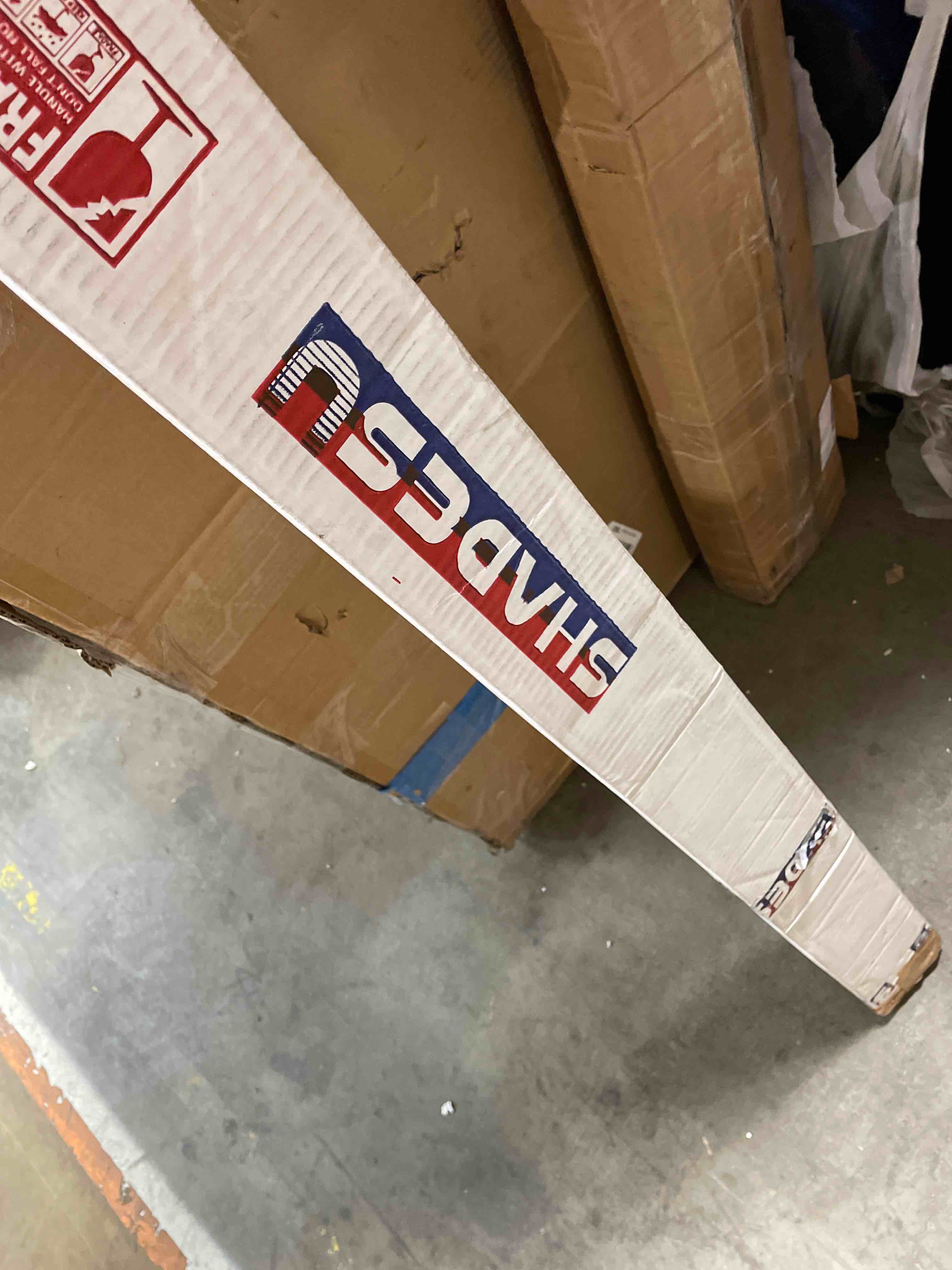 https://s3.amazonaws.com/lotting-images-prod/phillipi/RED5121357_1701718661495.jpeg
