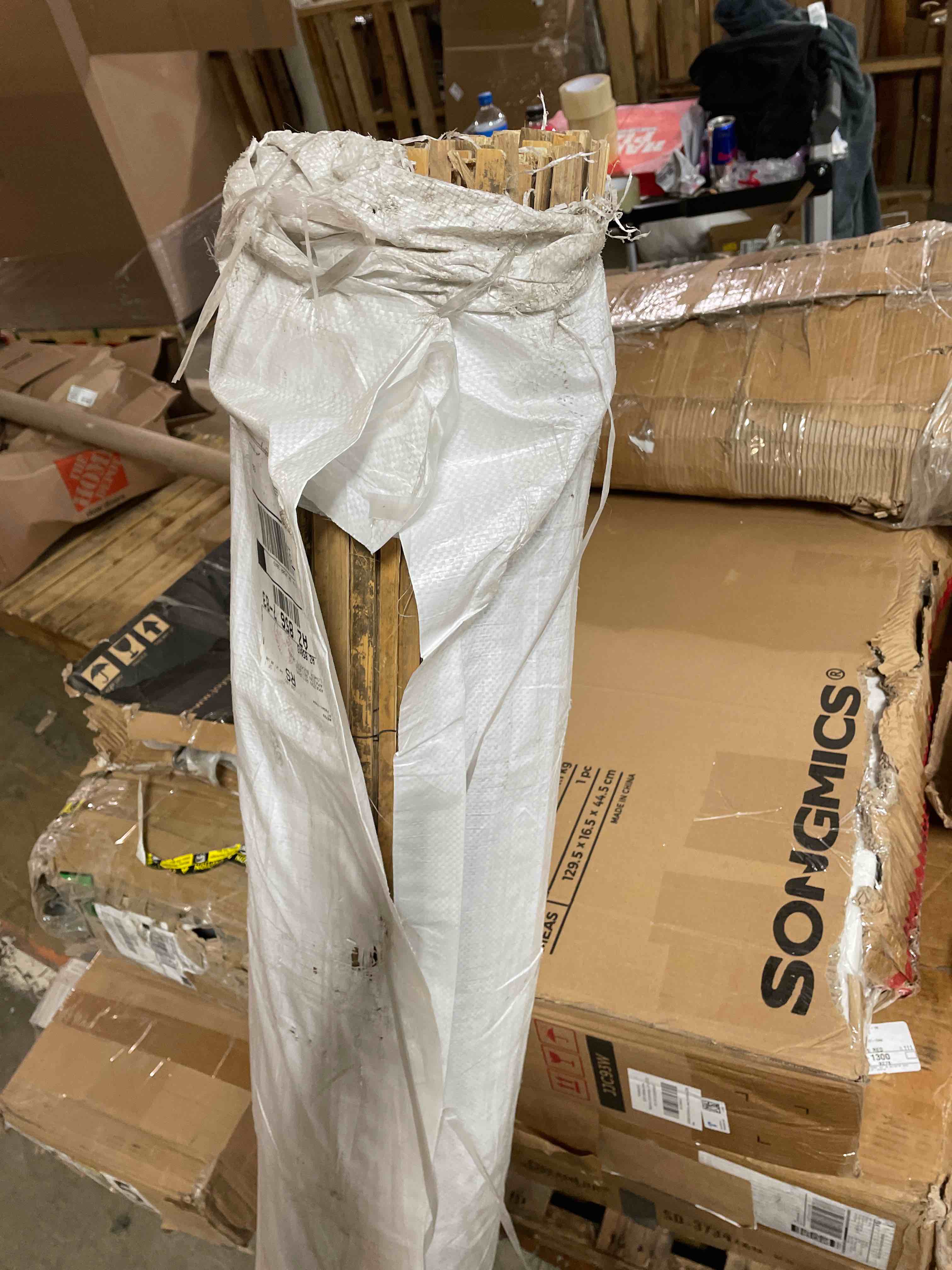 https://s3.amazonaws.com/lotting-images-prod/phillipi/RED5121360_1701719017098.jpeg