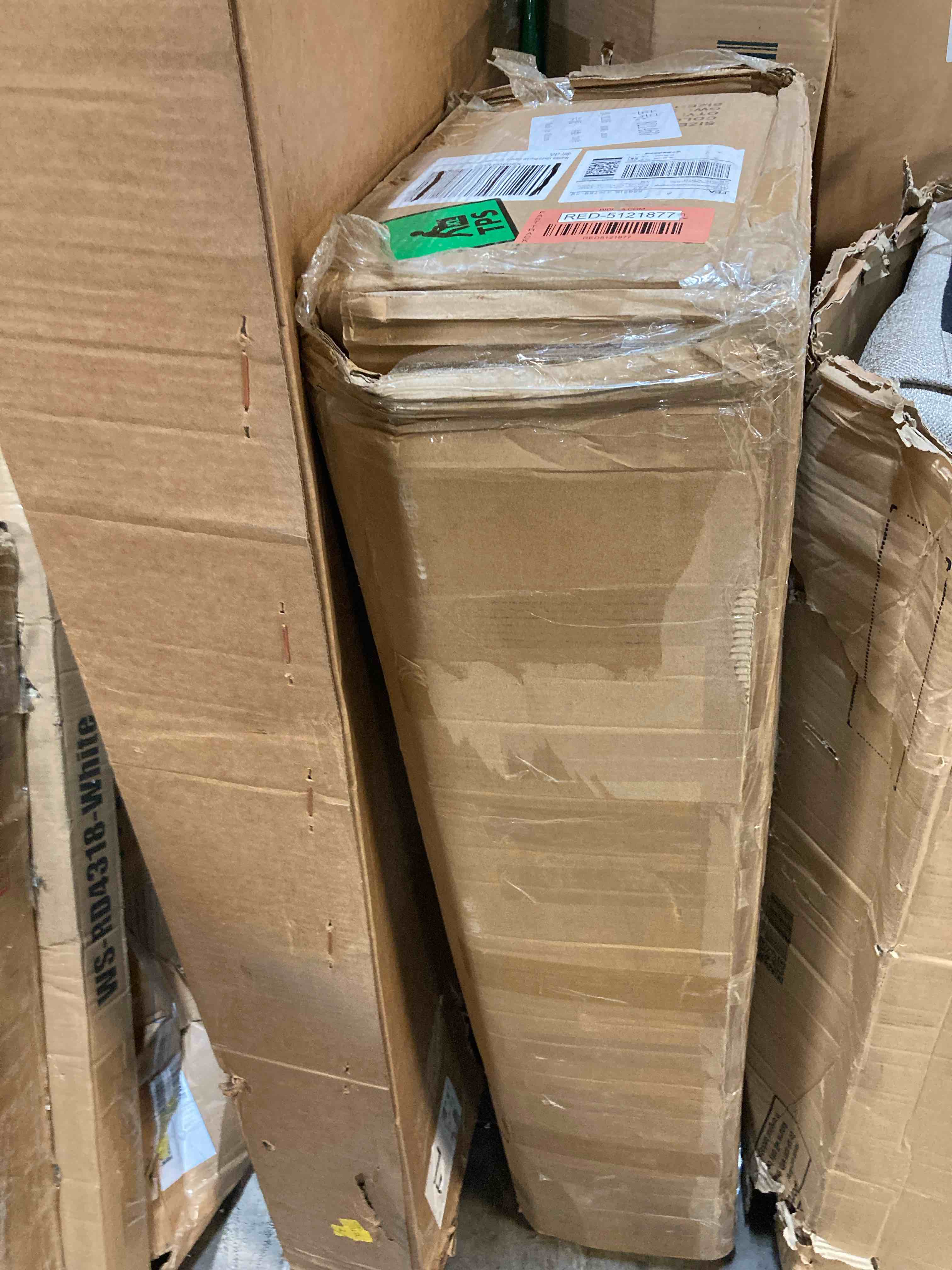 https://s3.amazonaws.com/lotting-images-prod/phillipi/RED5121877_1713982620198.jpeg