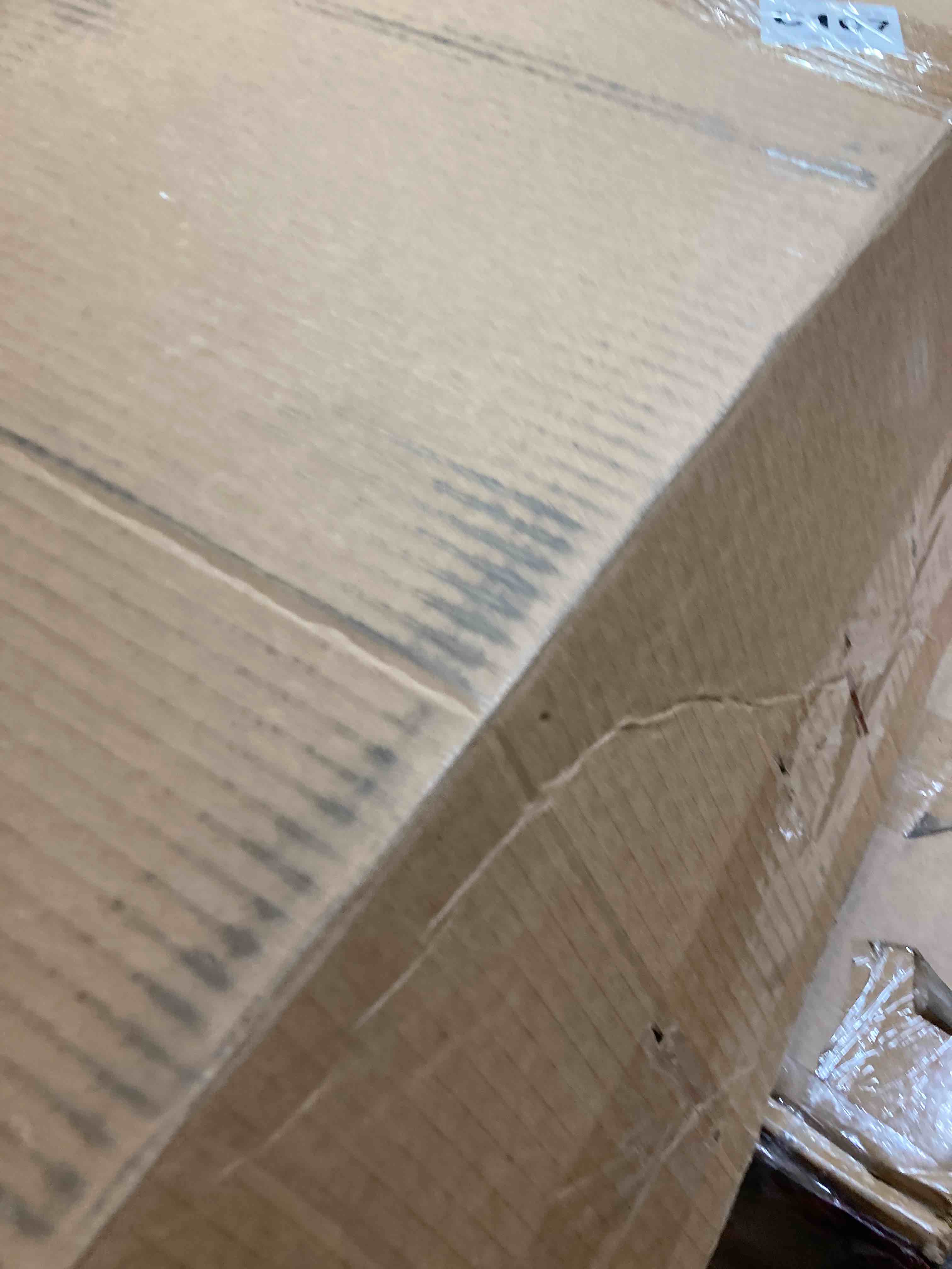 https://s3.amazonaws.com/lotting-images-prod/phillipi/RED5121959_1714156562278.jpeg
