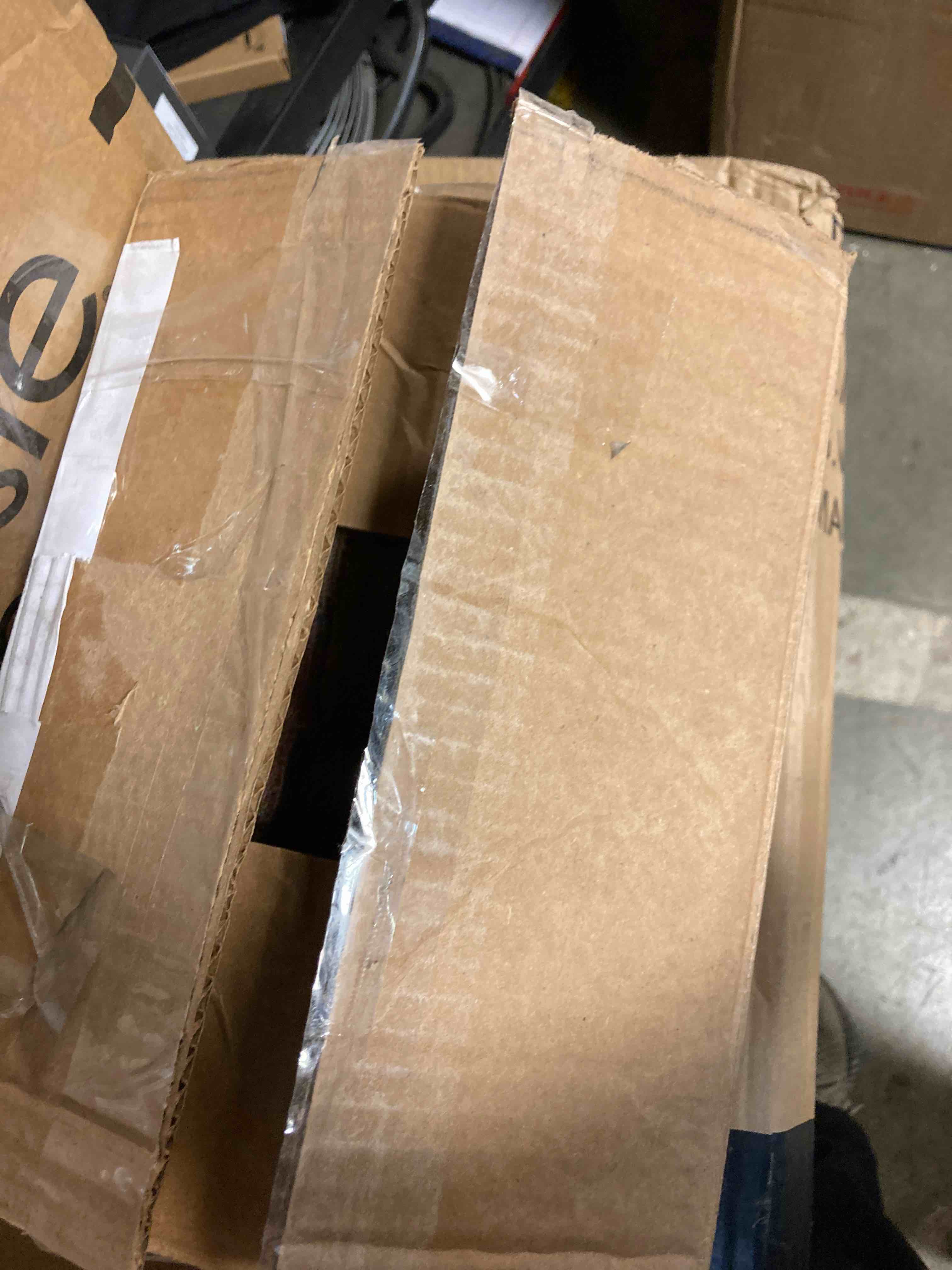 https://s3.amazonaws.com/lotting-images-prod/phillipi/RED5122210_1715097466877.jpeg