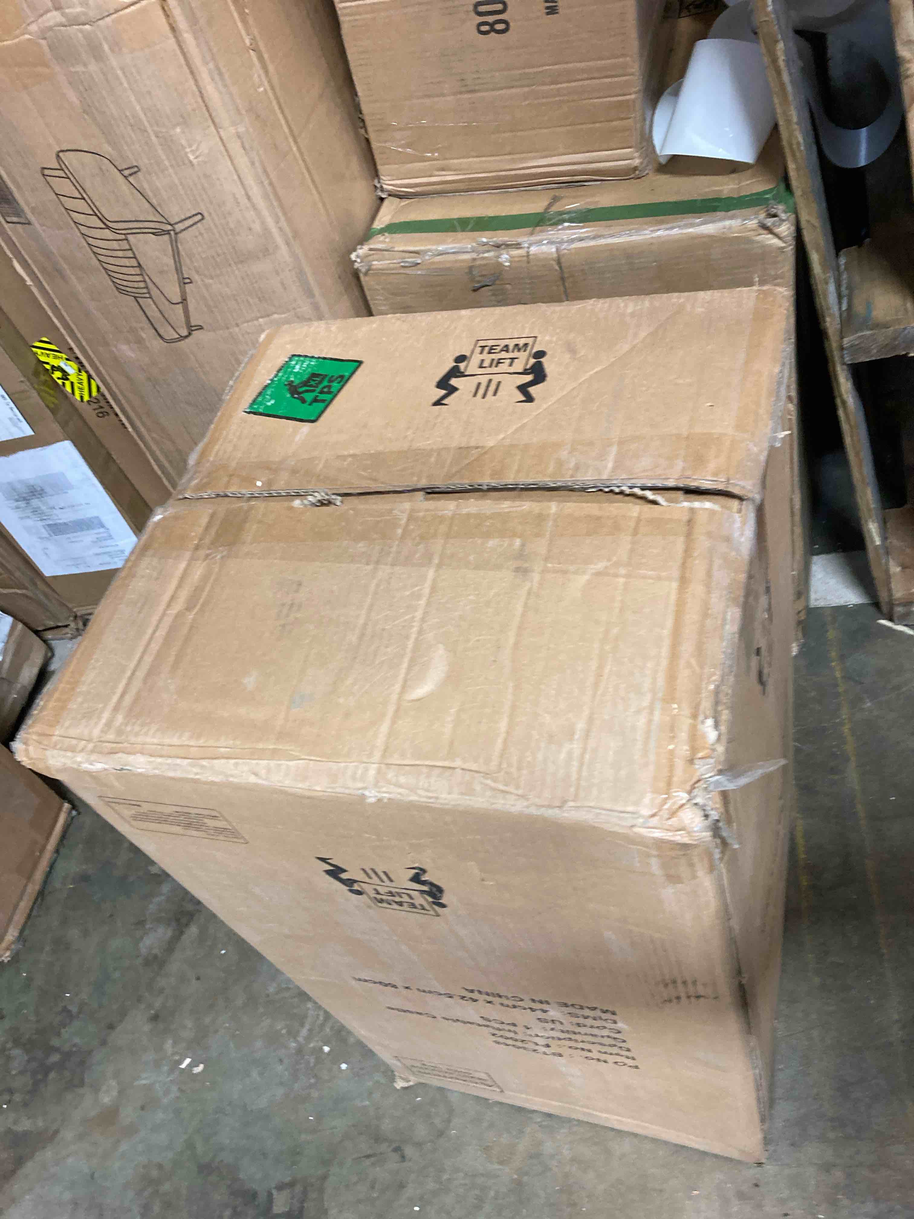 https://s3.amazonaws.com/lotting-images-prod/phillipi/RED5122232_1715107286798.jpeg