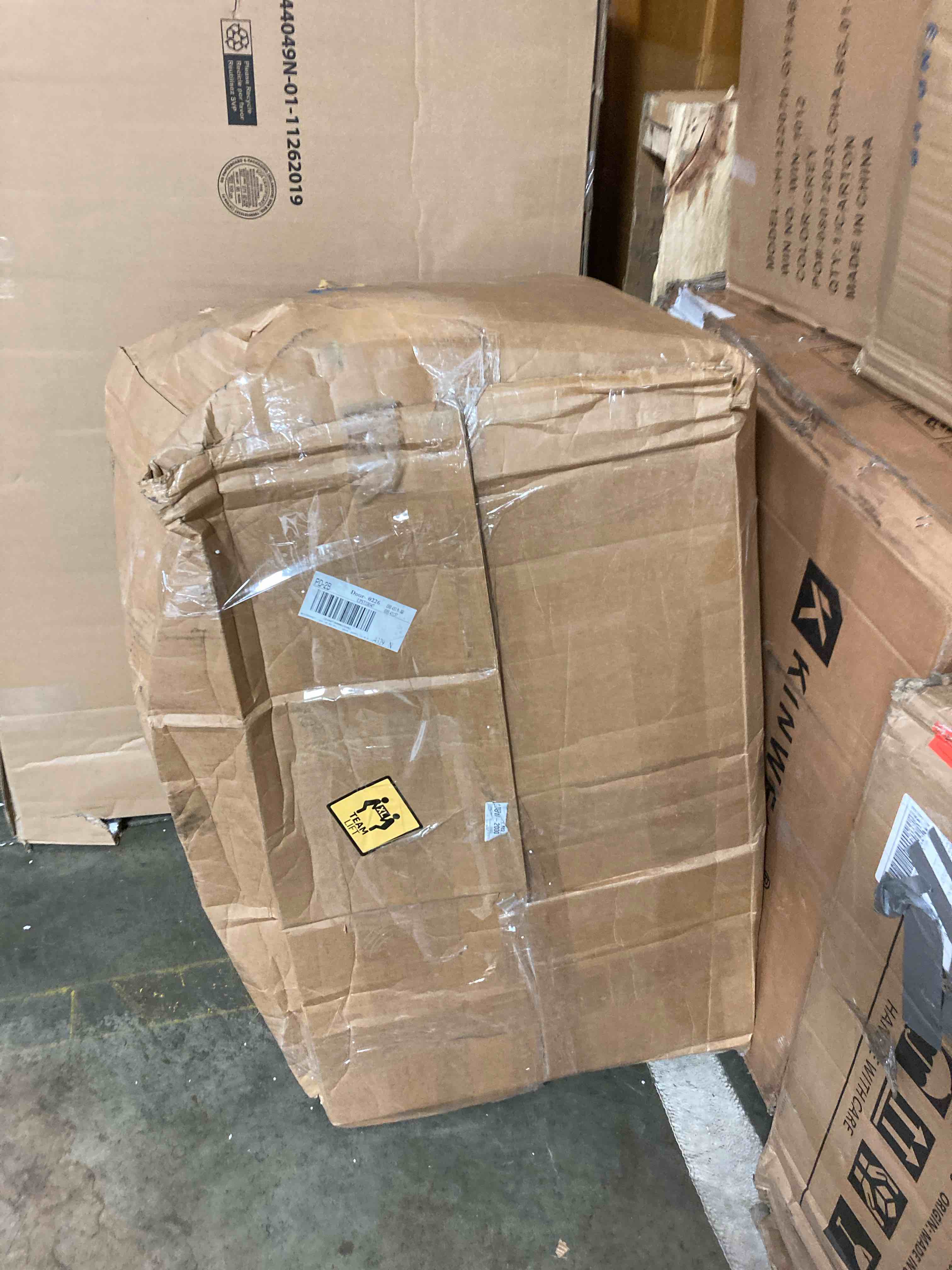 https://s3.amazonaws.com/lotting-images-prod/phillipi/RED5122250_1715104717973.jpeg