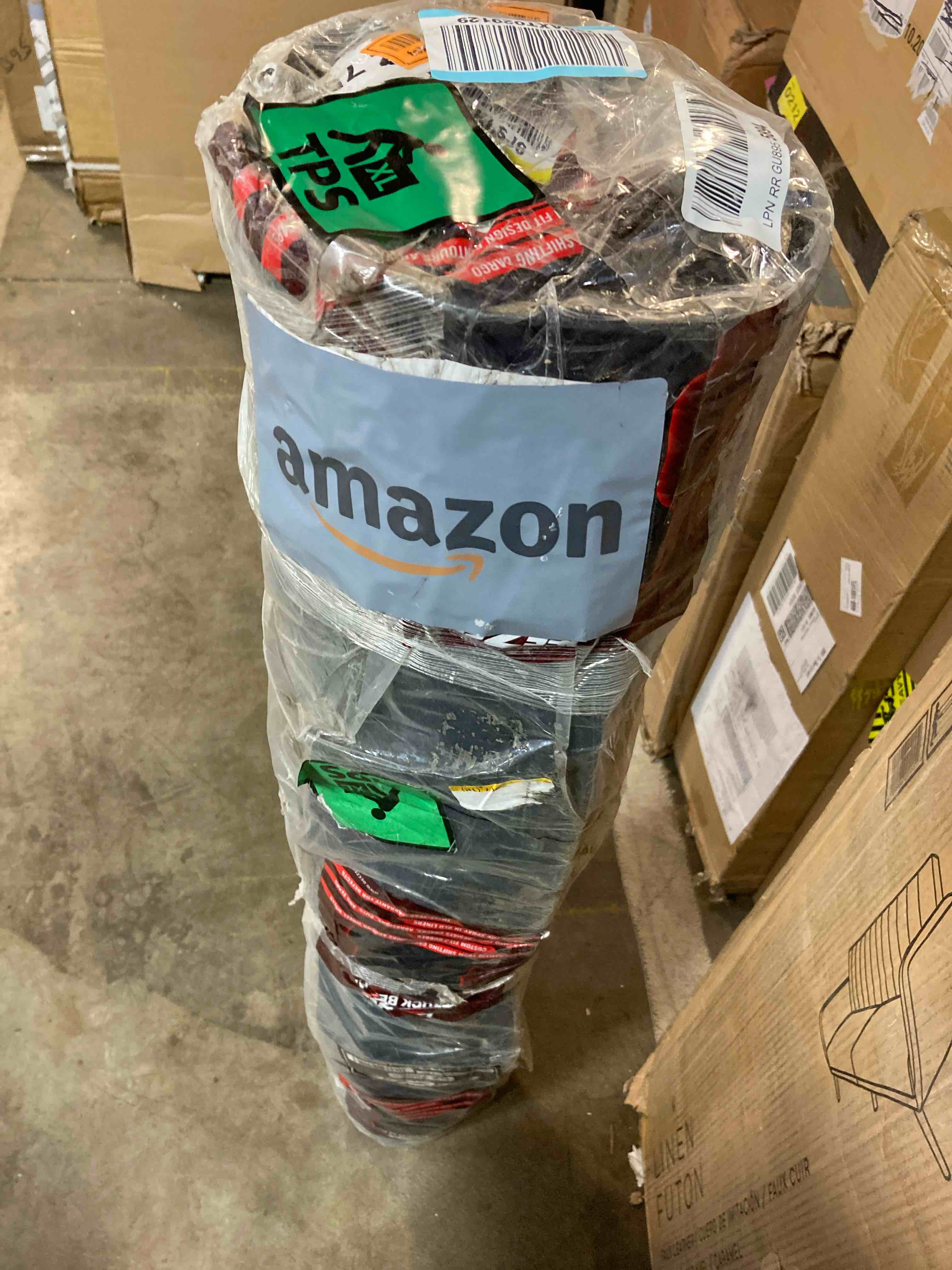 https://s3.amazonaws.com/lotting-images-prod/phillipi/RED5122254_1715103936857.jpeg