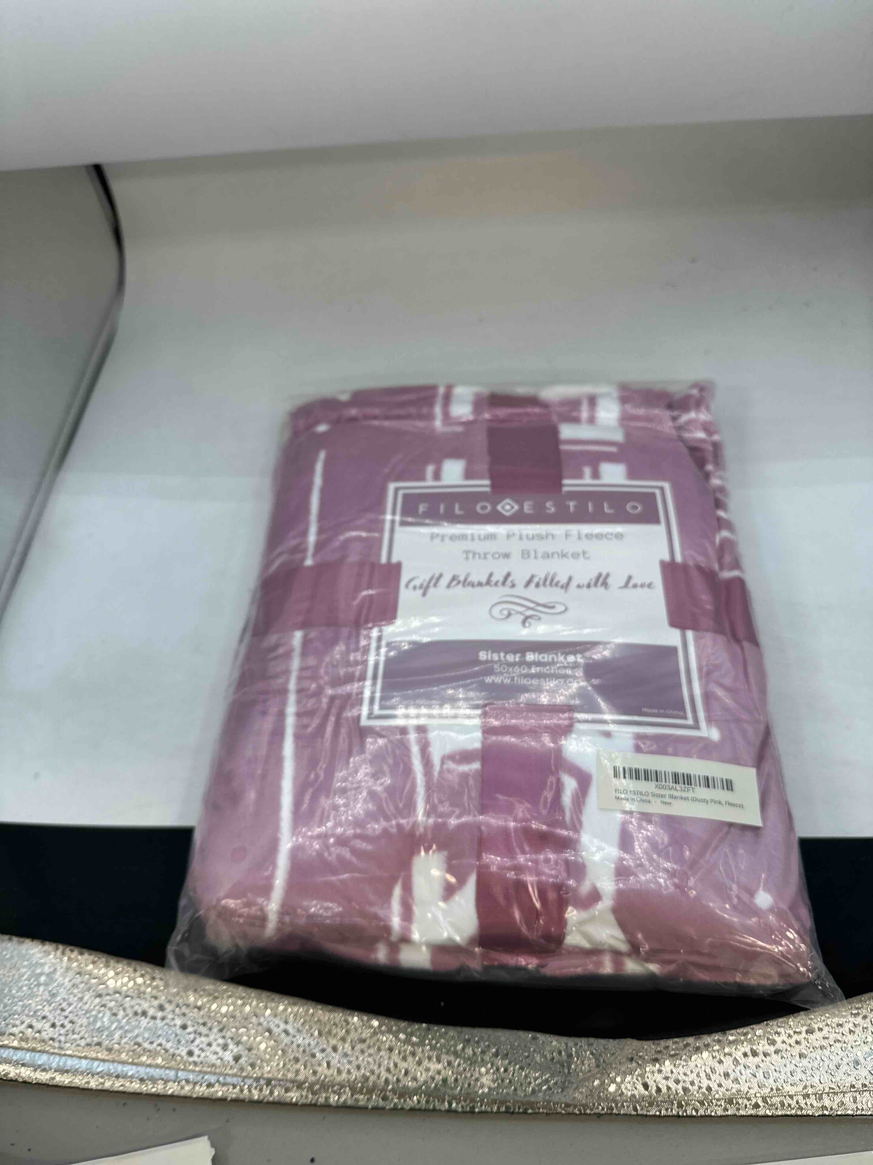 https://s3.amazonaws.com/lotting-images-prod/phillipi/RED5123590_1718134742365.jpeg