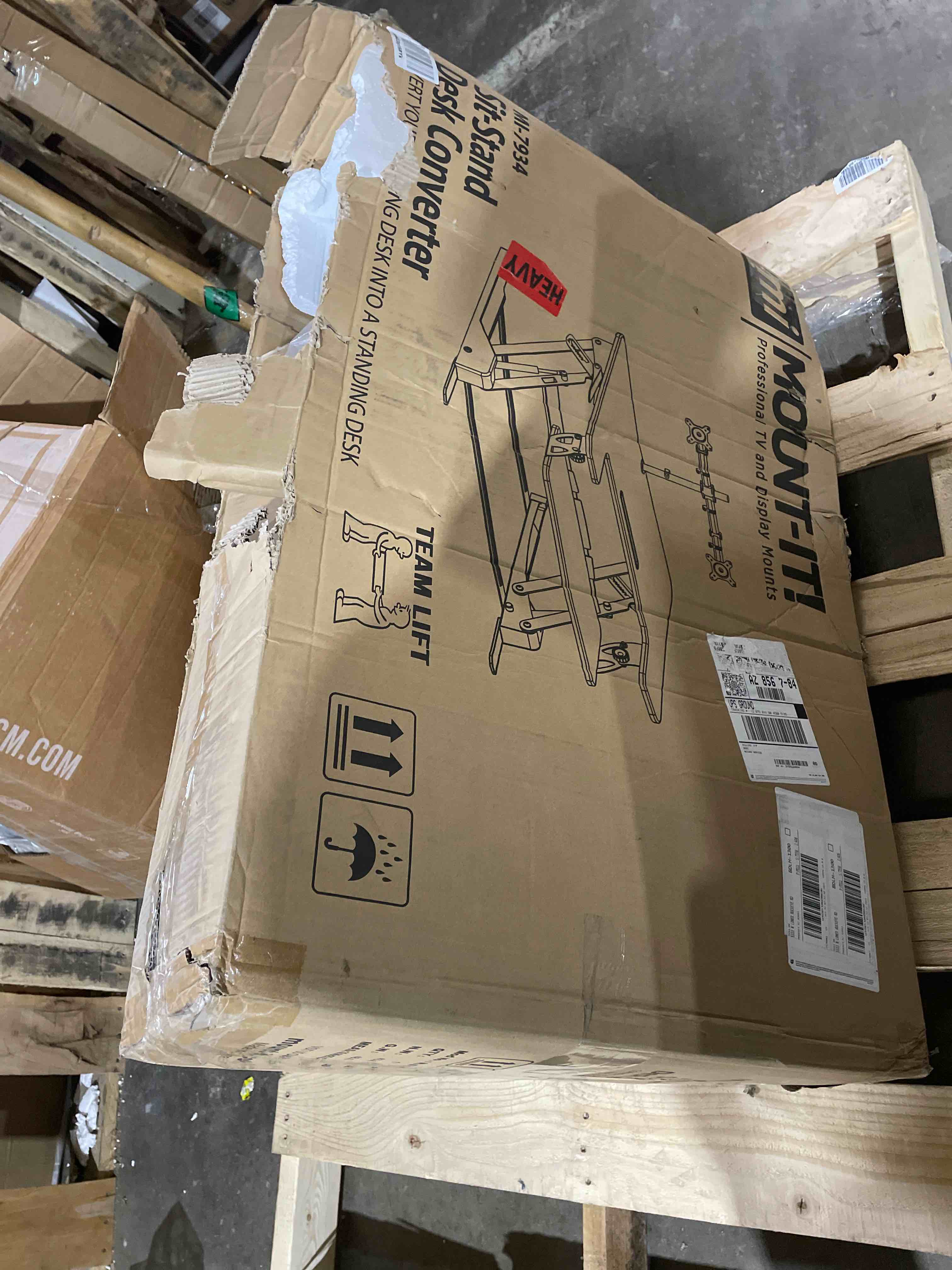 https://s3.amazonaws.com/lotting-images-prod/phillipi/RED5124994_1702331421349.jpeg