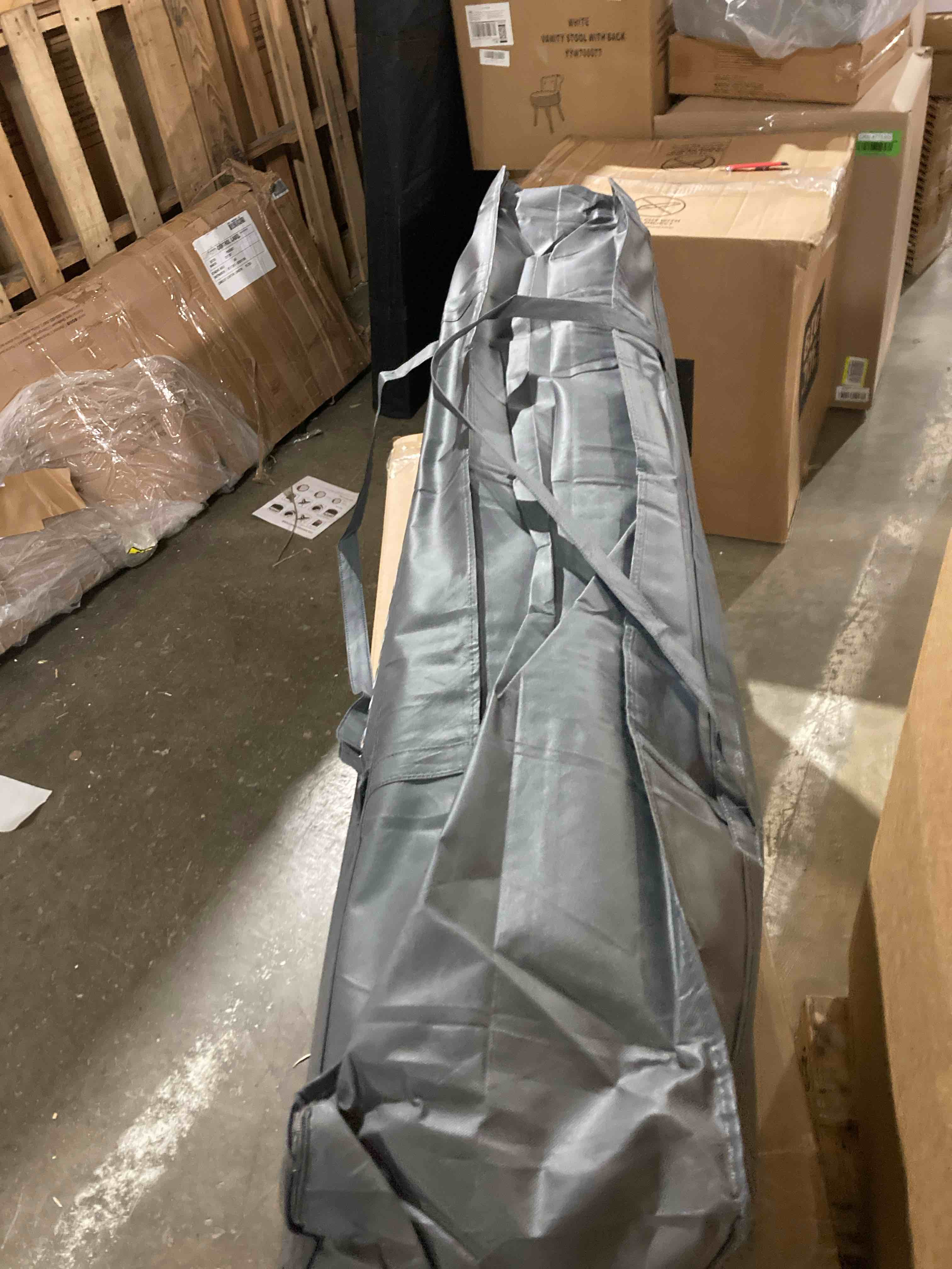 https://s3.amazonaws.com/lotting-images-prod/phillipi/RED5125206_1702502850201.jpeg
