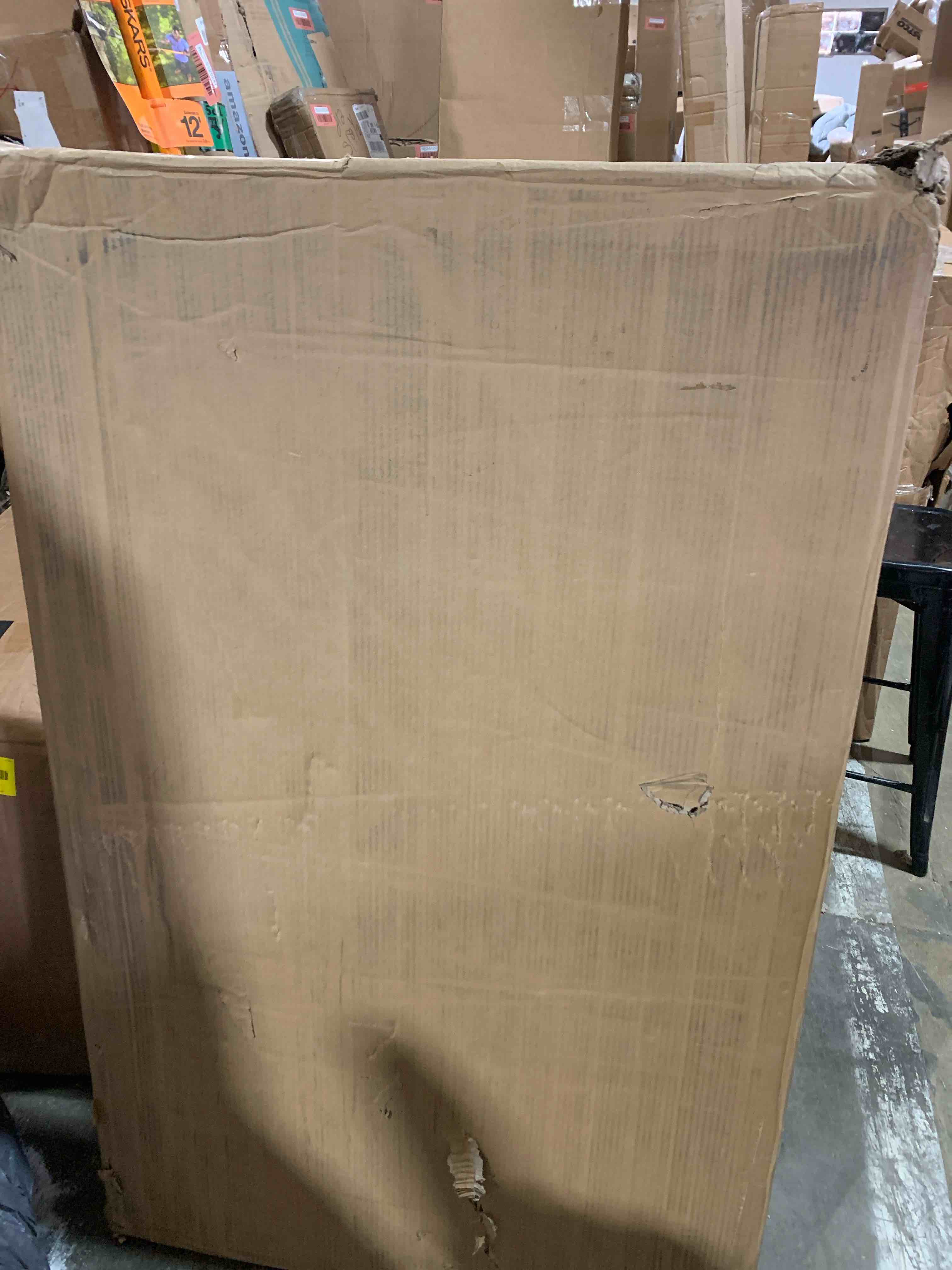 https://s3.amazonaws.com/lotting-images-prod/phillipi/RED5125254_1702658847259.jpeg