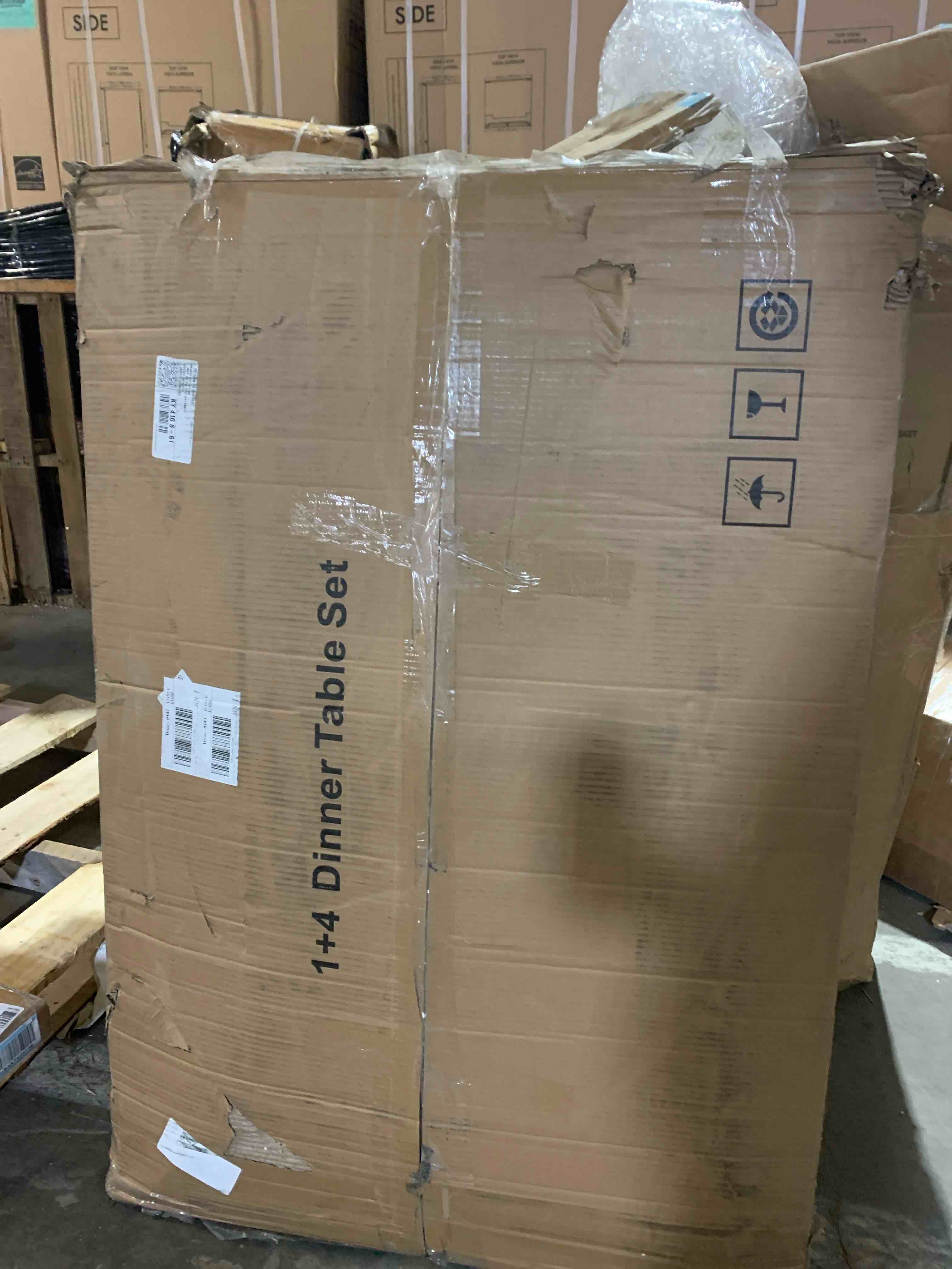 https://s3.amazonaws.com/lotting-images-prod/phillipi/RED5125300_1702680933653.jpeg