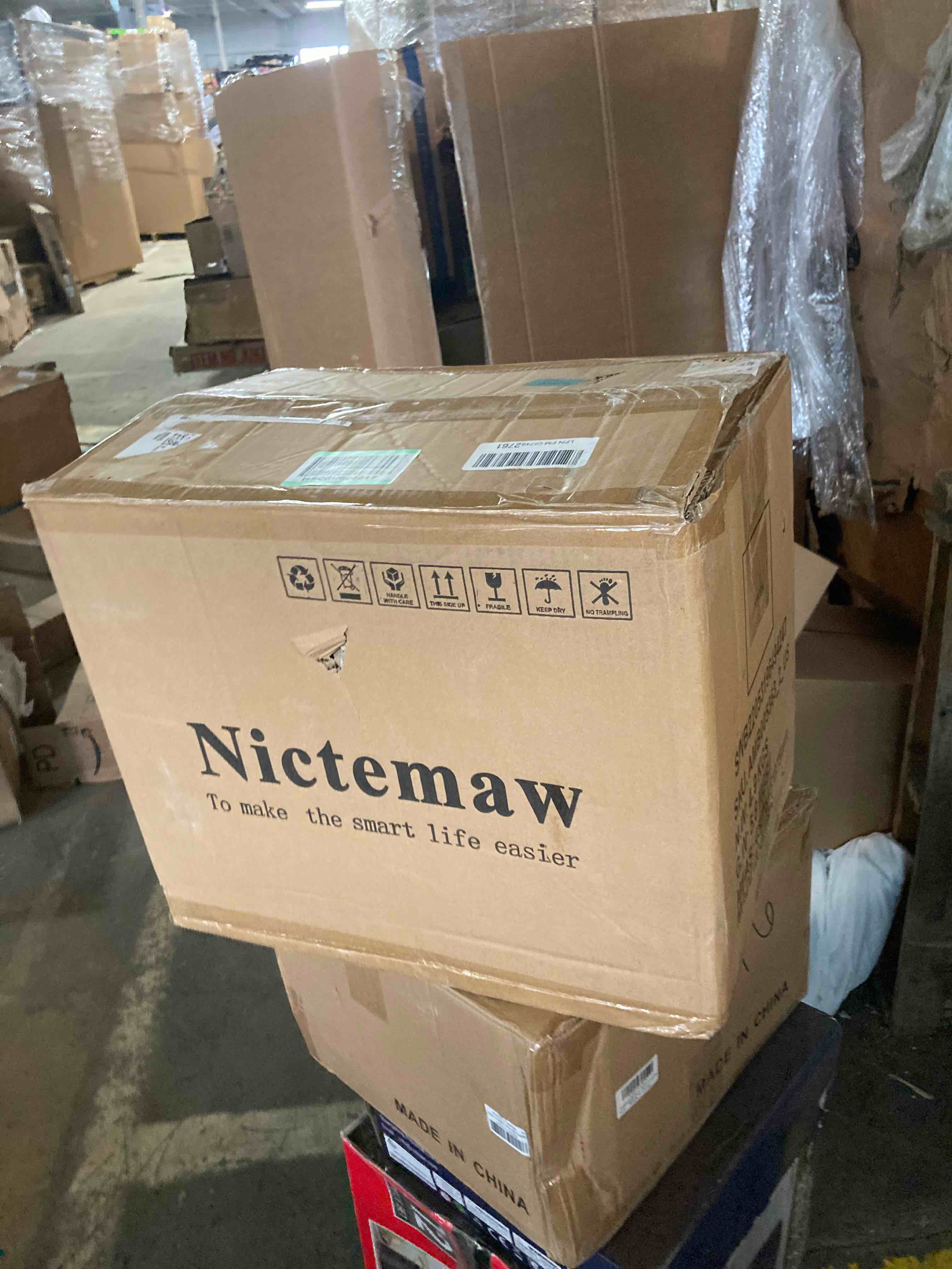 https://s3.amazonaws.com/lotting-images-prod/phillipi/RED5125532_1702931387347.jpeg