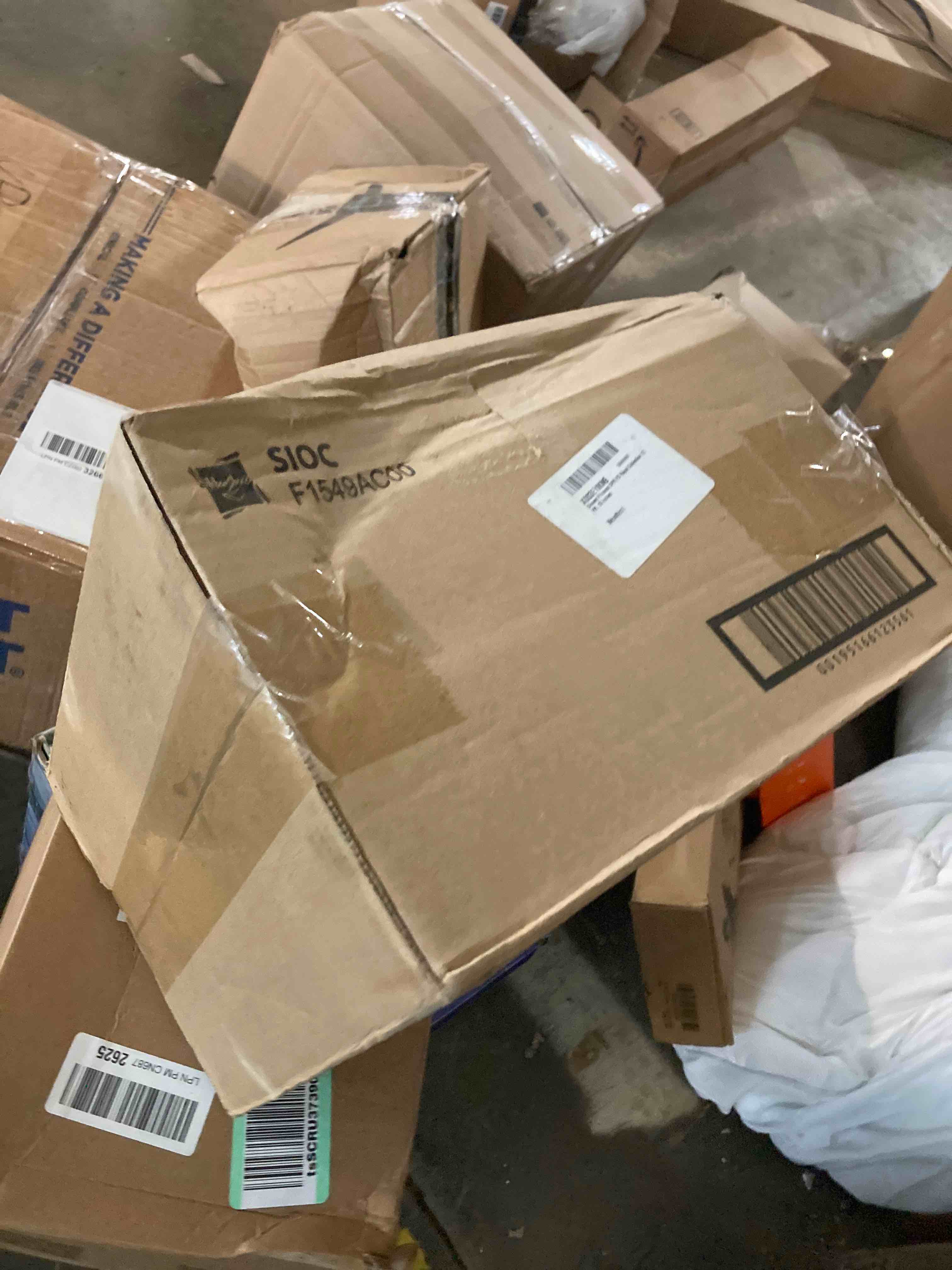 https://s3.amazonaws.com/lotting-images-prod/phillipi/RED5125538_1702932221332.jpeg