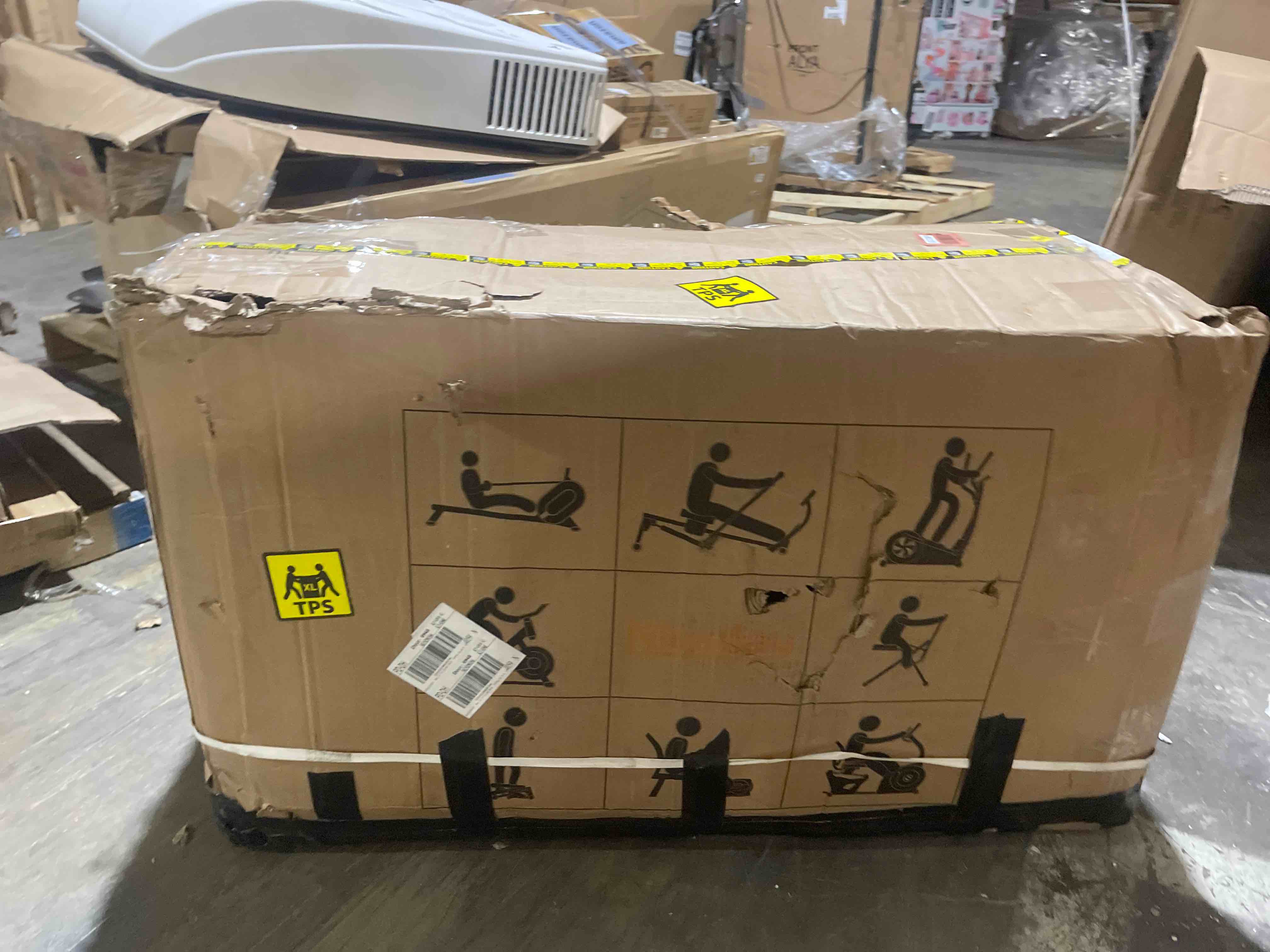 https://s3.amazonaws.com/lotting-images-prod/phillipi/RED5125927_1705079133446.jpeg
