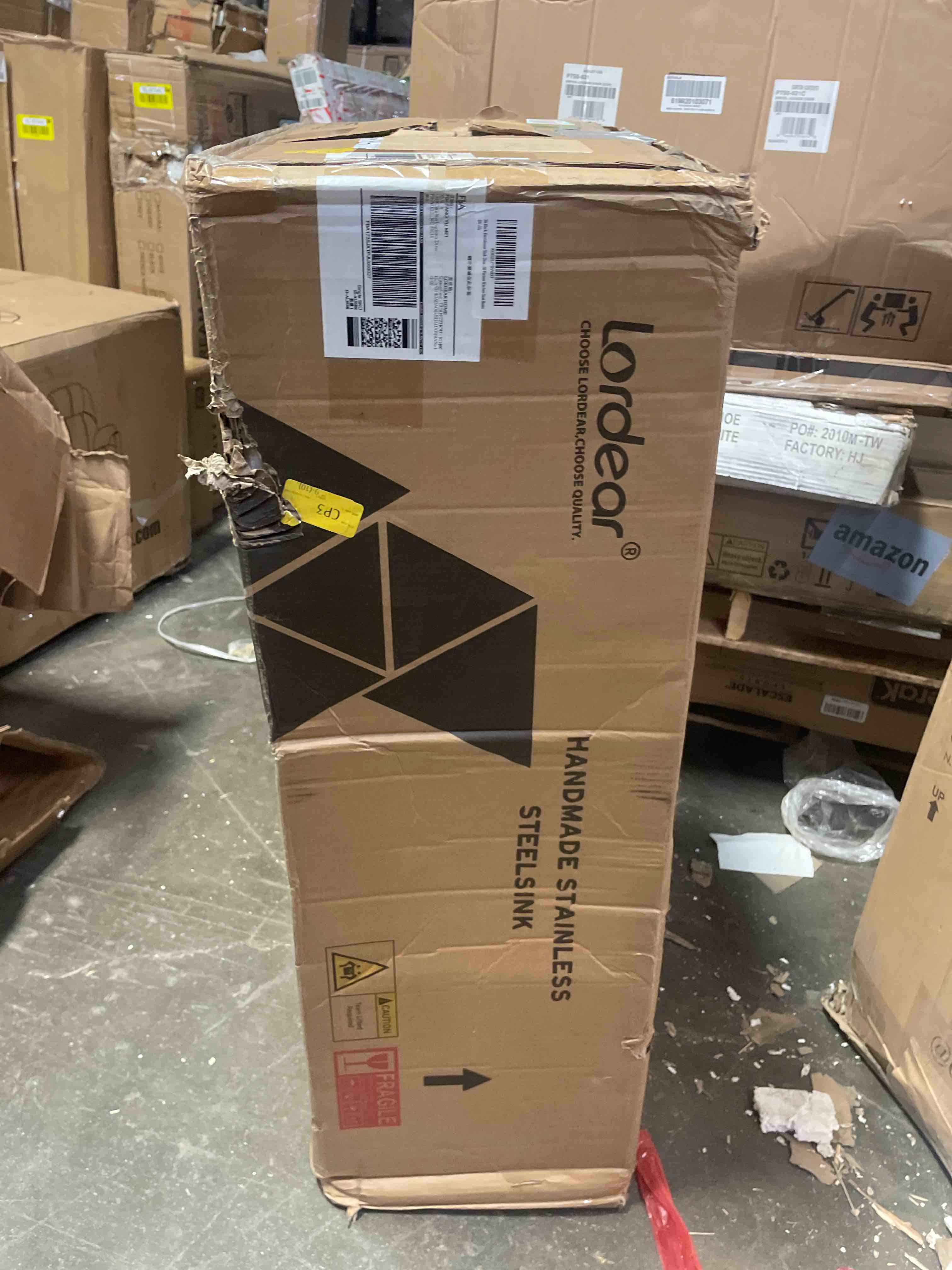 https://s3.amazonaws.com/lotting-images-prod/phillipi/RED5125928_1705079809969.jpeg