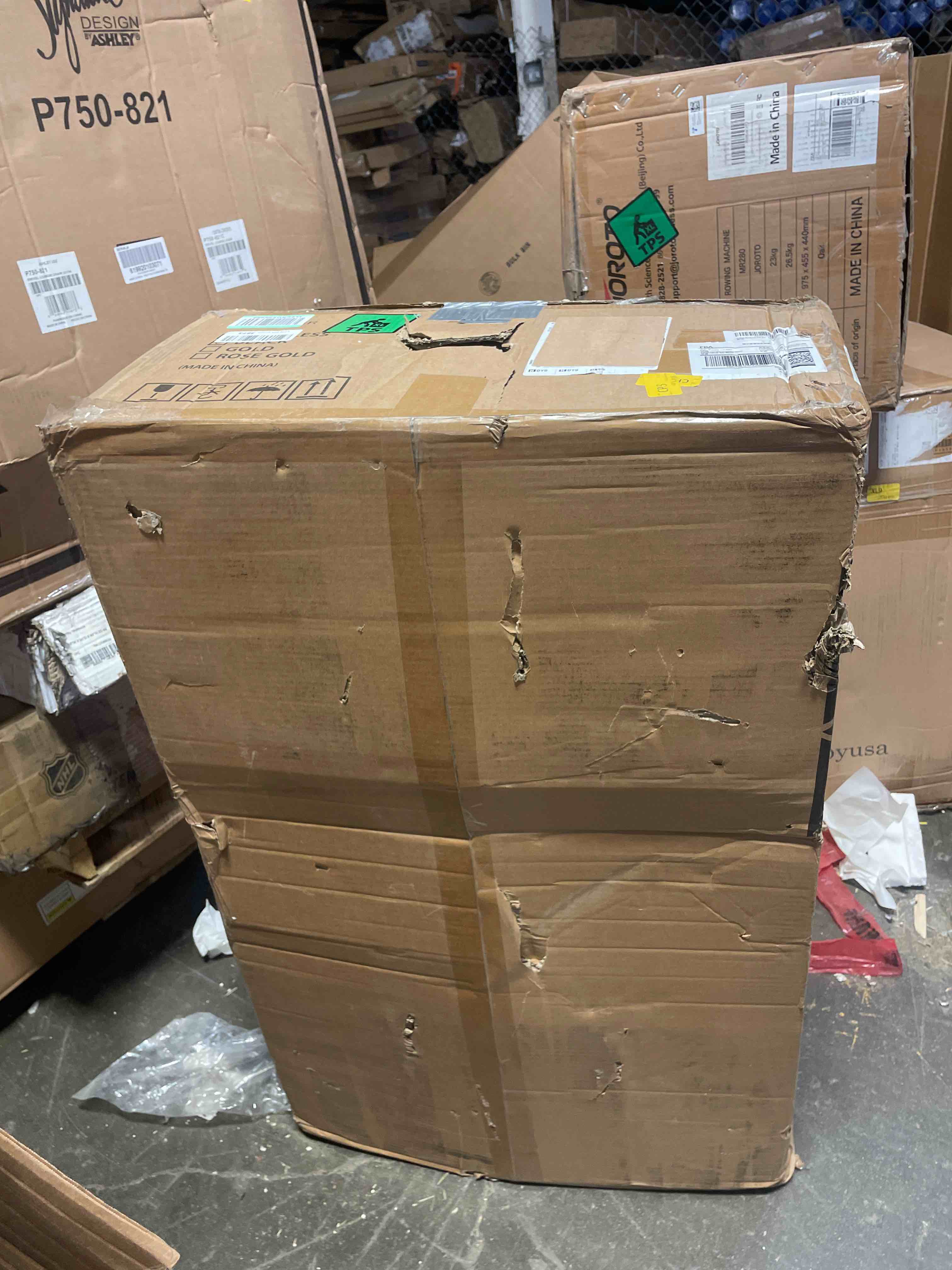 https://s3.amazonaws.com/lotting-images-prod/phillipi/RED5125928_1705079812512.jpeg