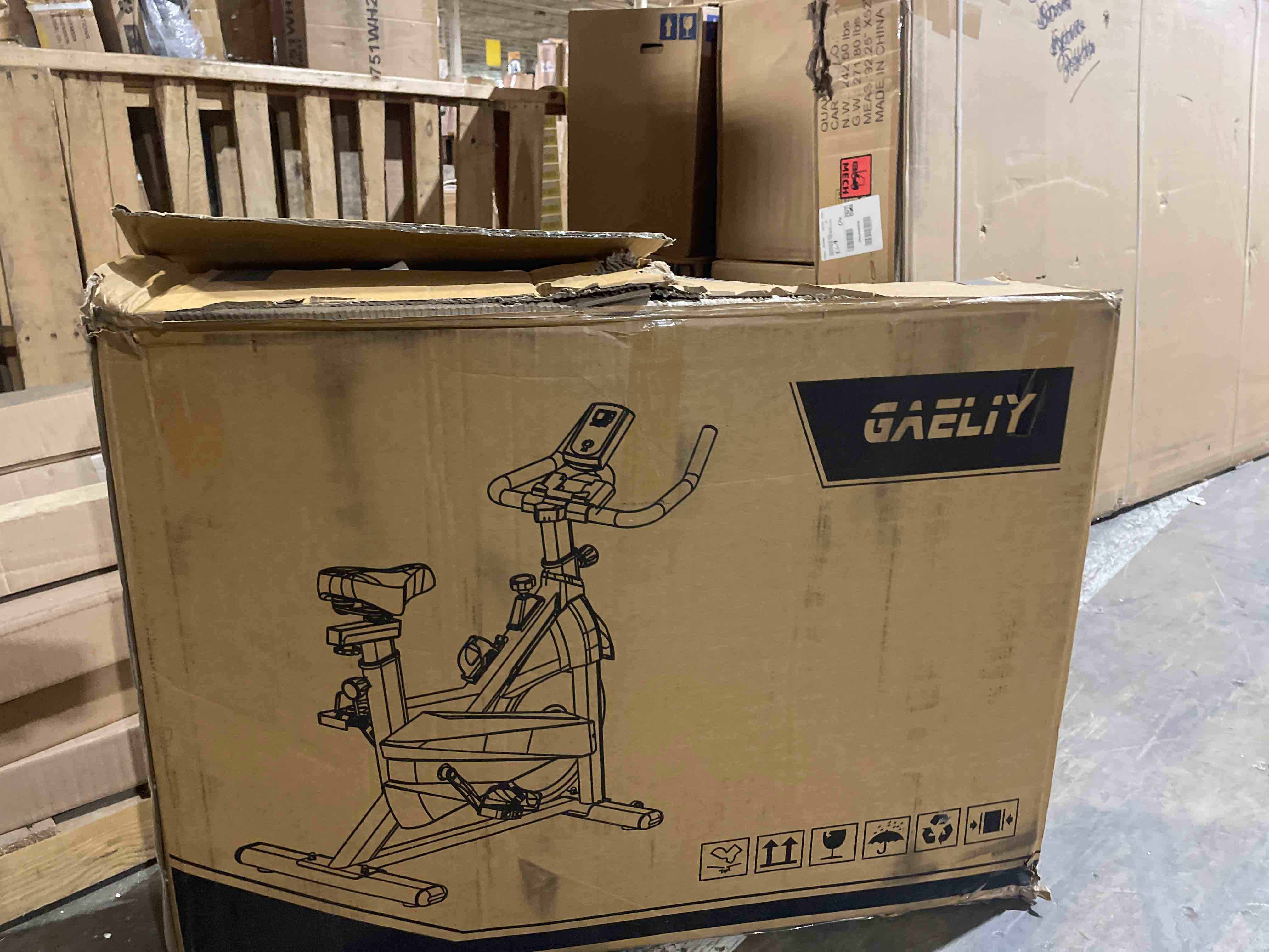 https://s3.amazonaws.com/lotting-images-prod/phillipi/RED5125931_1705081974535.jpeg