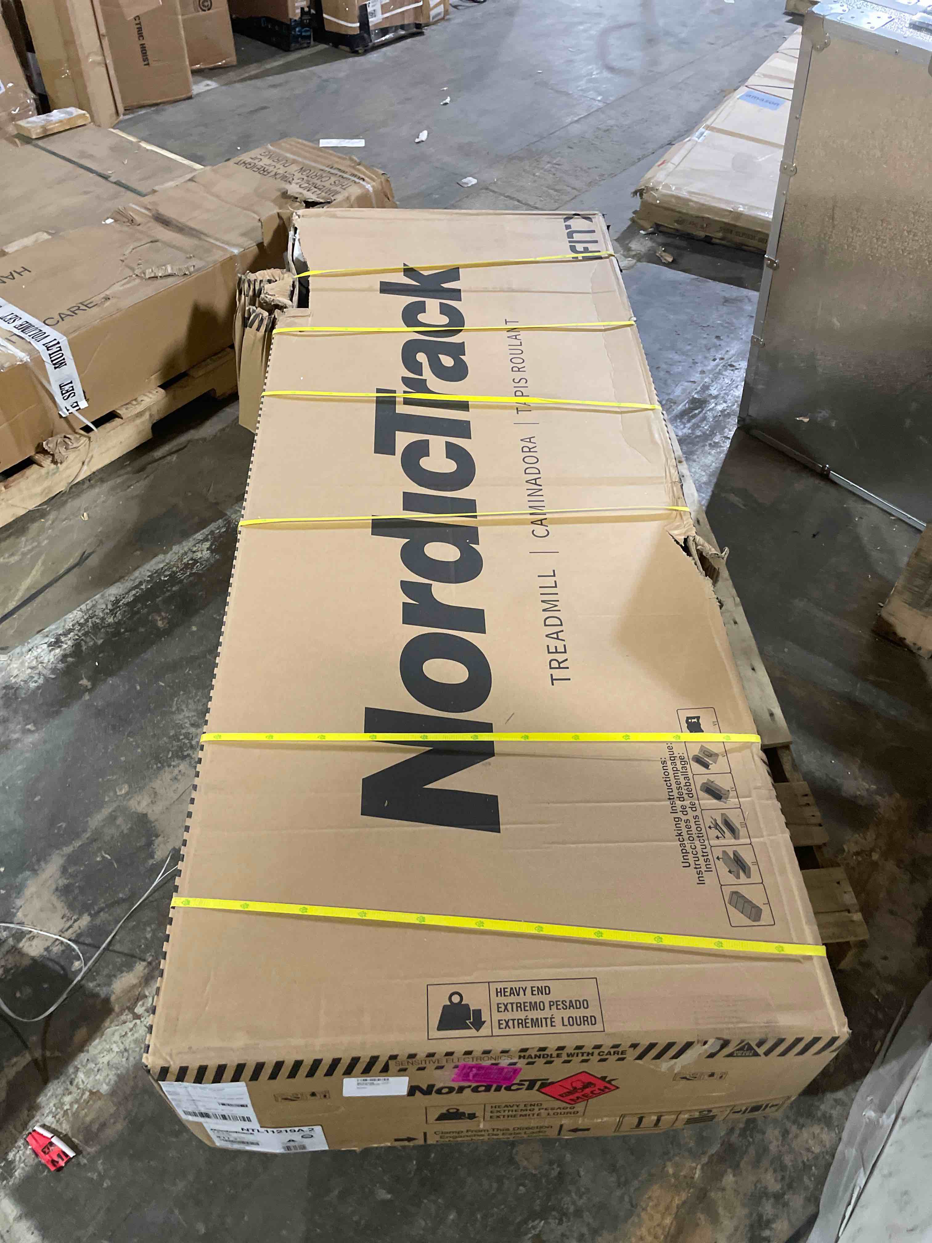 https://s3.amazonaws.com/lotting-images-prod/phillipi/RED5125937_1705095916437.jpeg
