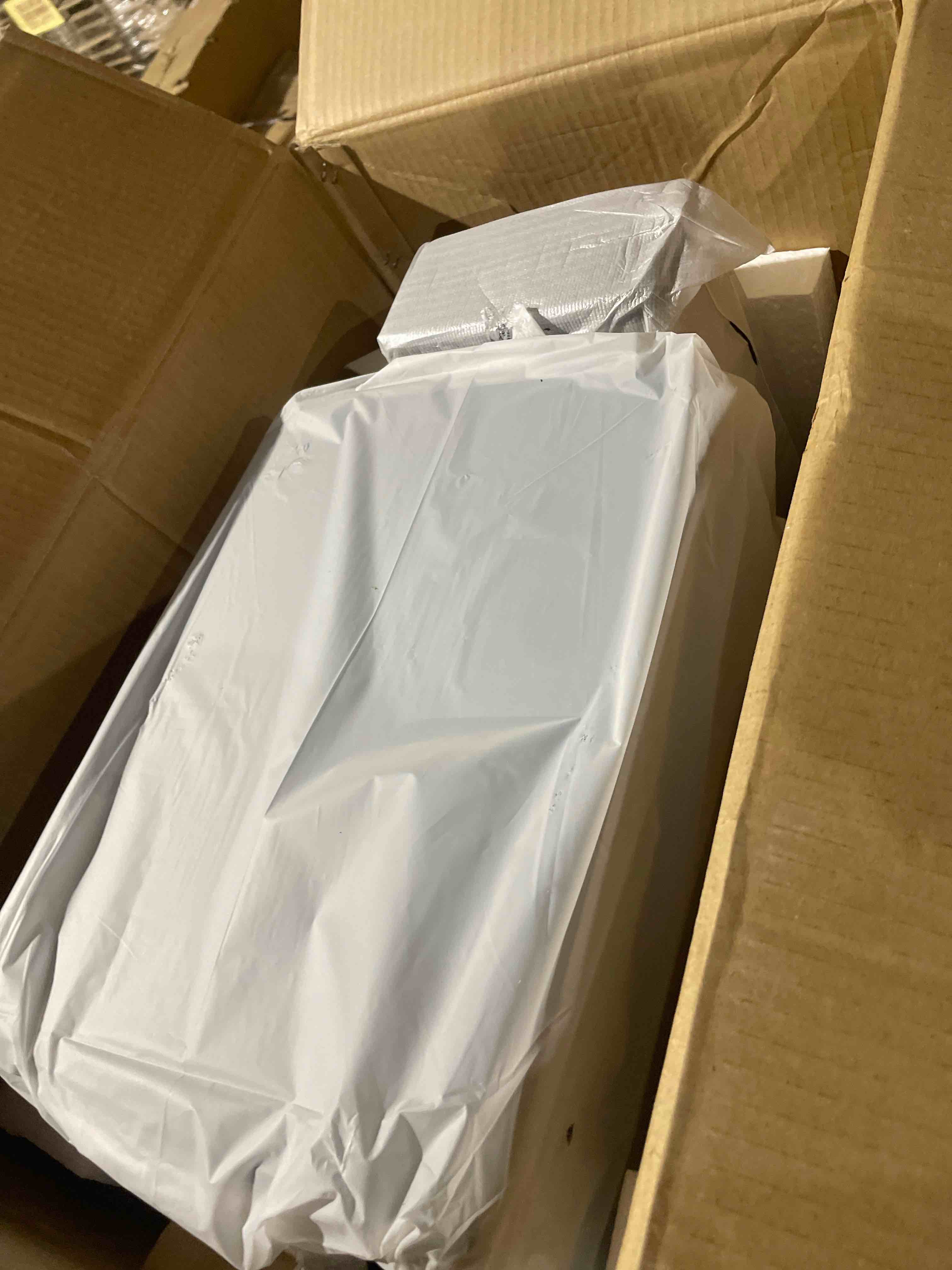 https://s3.amazonaws.com/lotting-images-prod/phillipi/RED5126955_1697123395599.jpeg