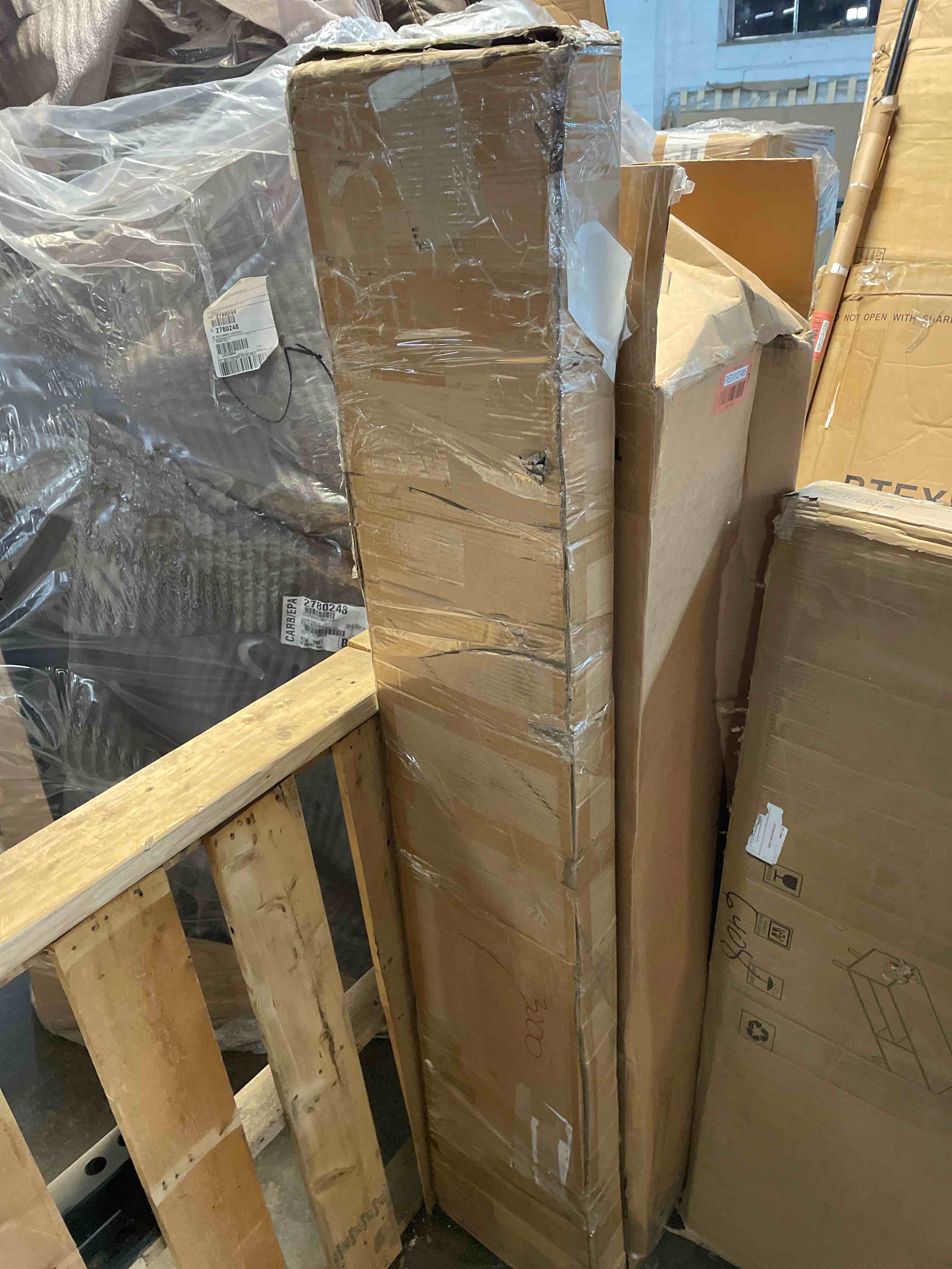 https://s3.amazonaws.com/lotting-images-prod/phillipi/RED5127488_1698175871983.jpeg