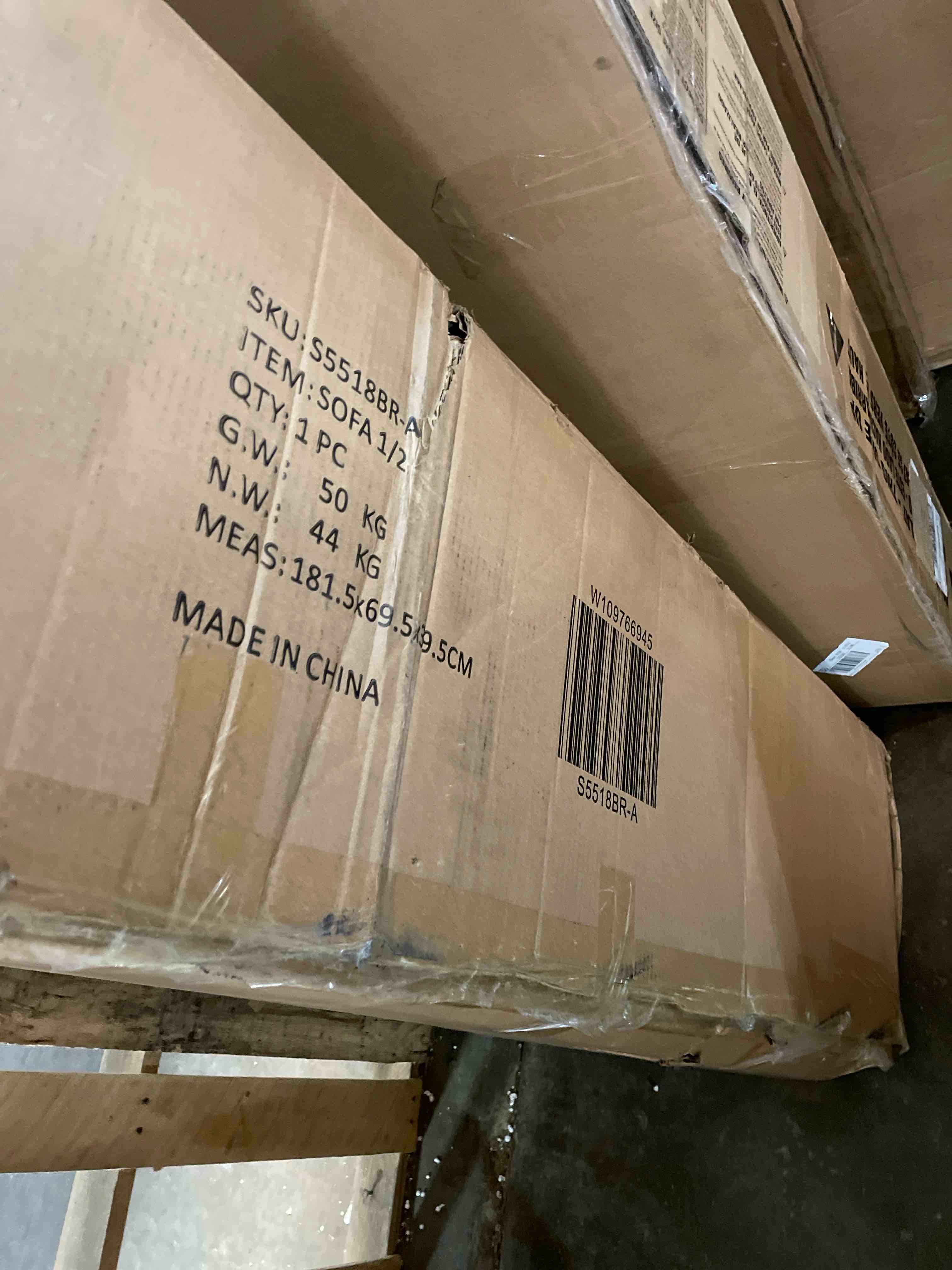 https://s3.amazonaws.com/lotting-images-prod/phillipi/RED5127547_1698251420561.jpeg