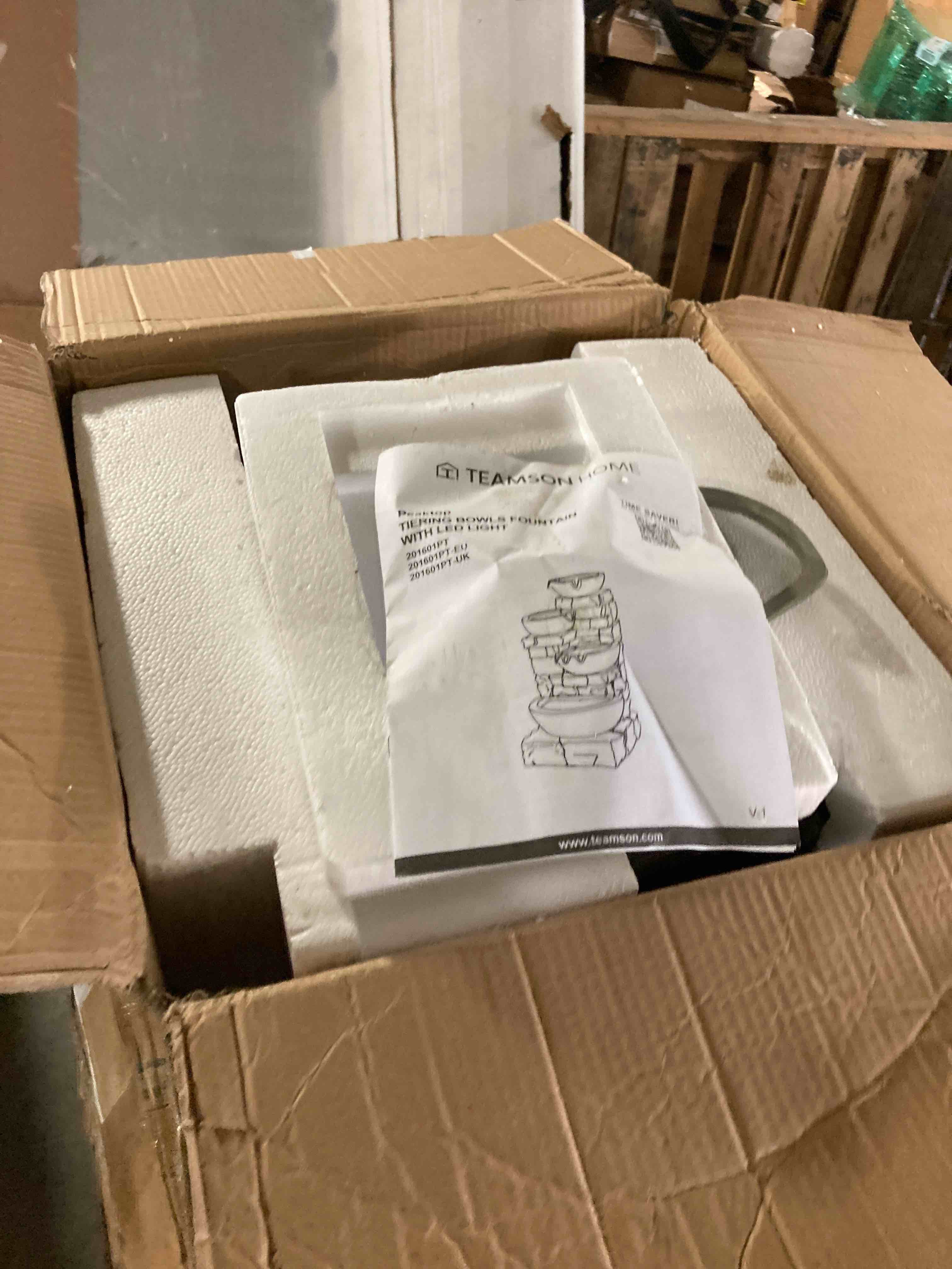 https://s3.amazonaws.com/lotting-images-prod/phillipi/RED5128622_1699300804102.jpeg