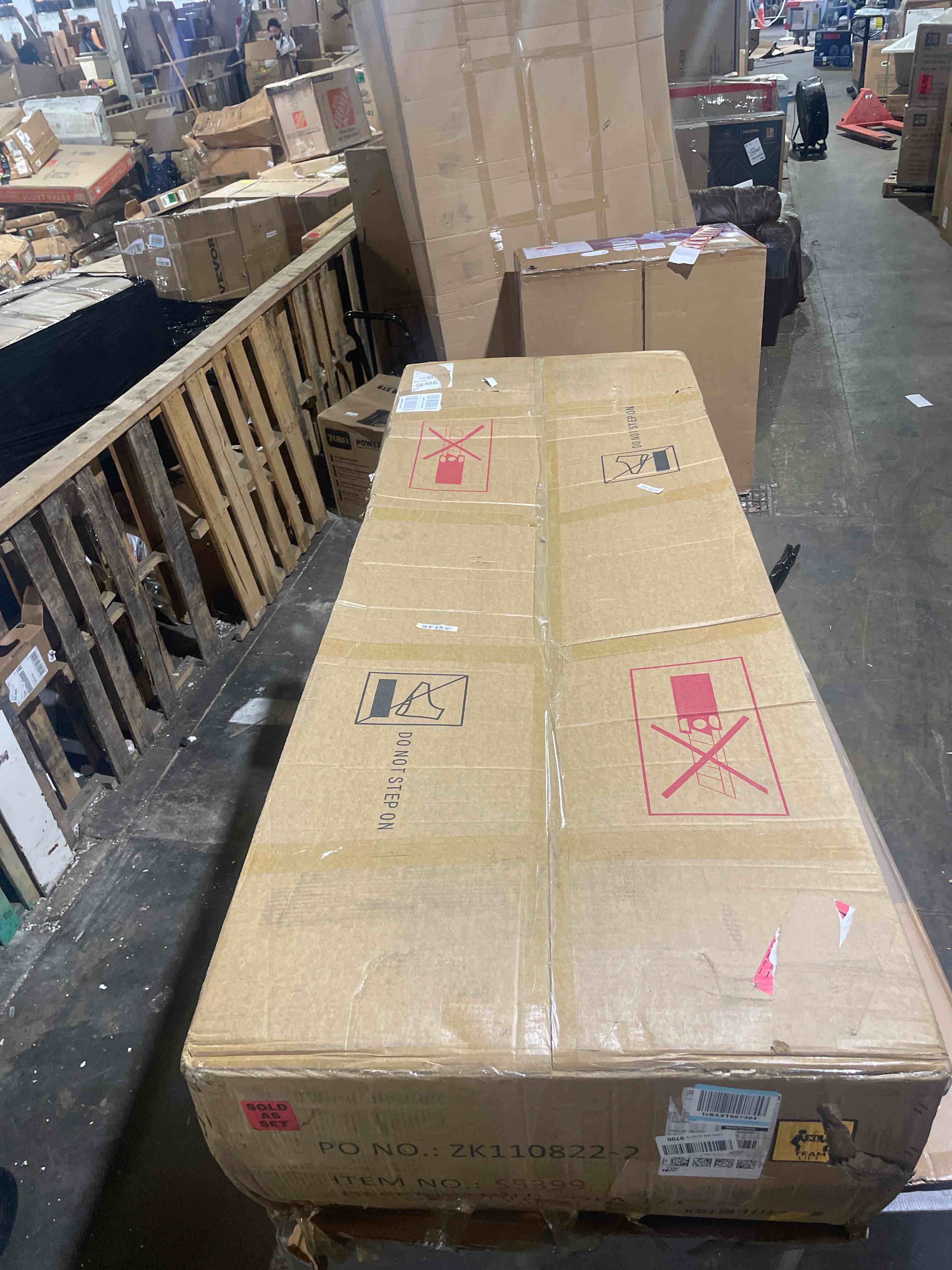 https://s3.amazonaws.com/lotting-images-prod/phillipi/RED5129193_1694098159235.jpeg
