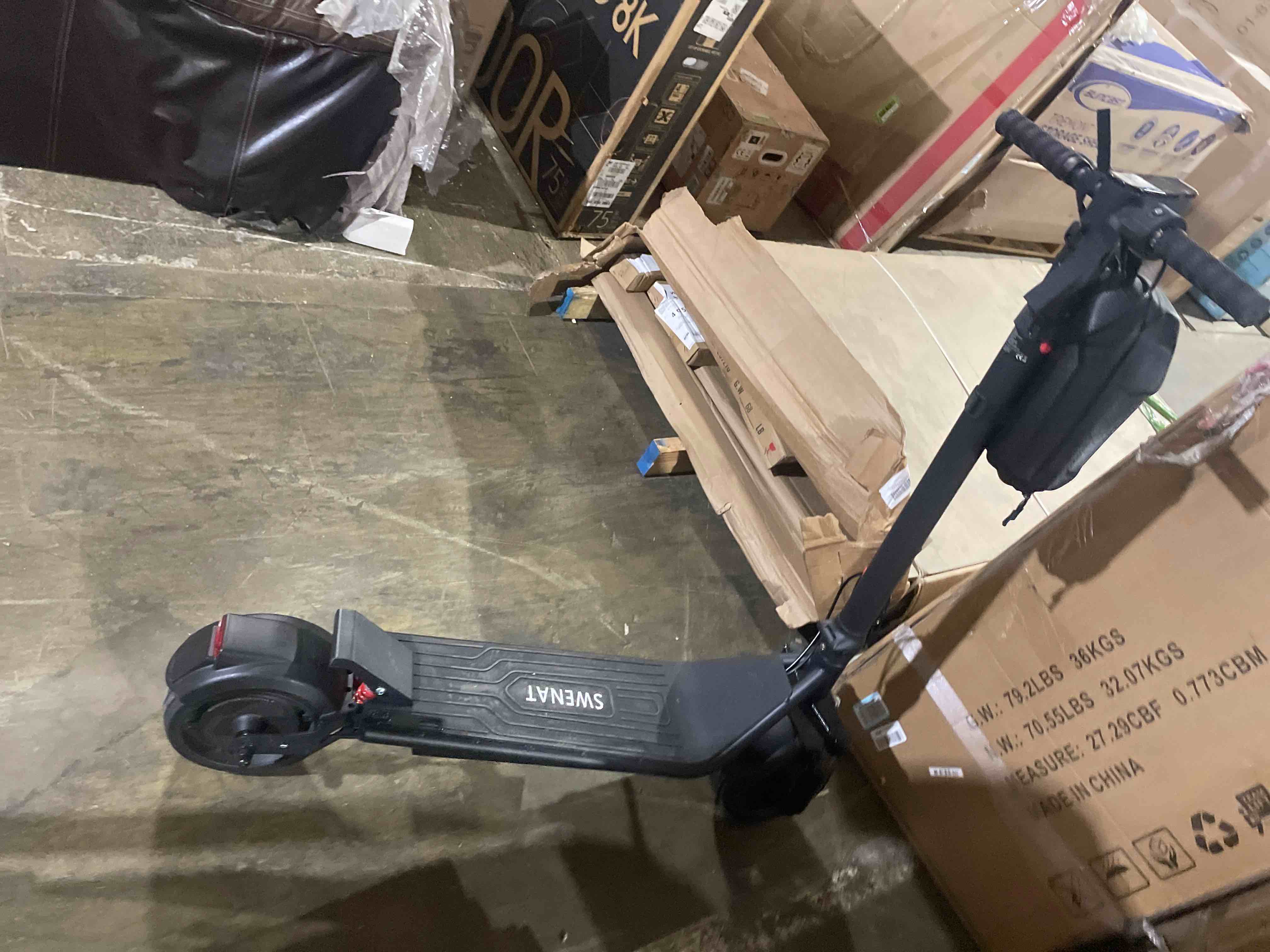 https://s3.amazonaws.com/lotting-images-prod/phillipi/RED5129260_1694114882350.jpeg