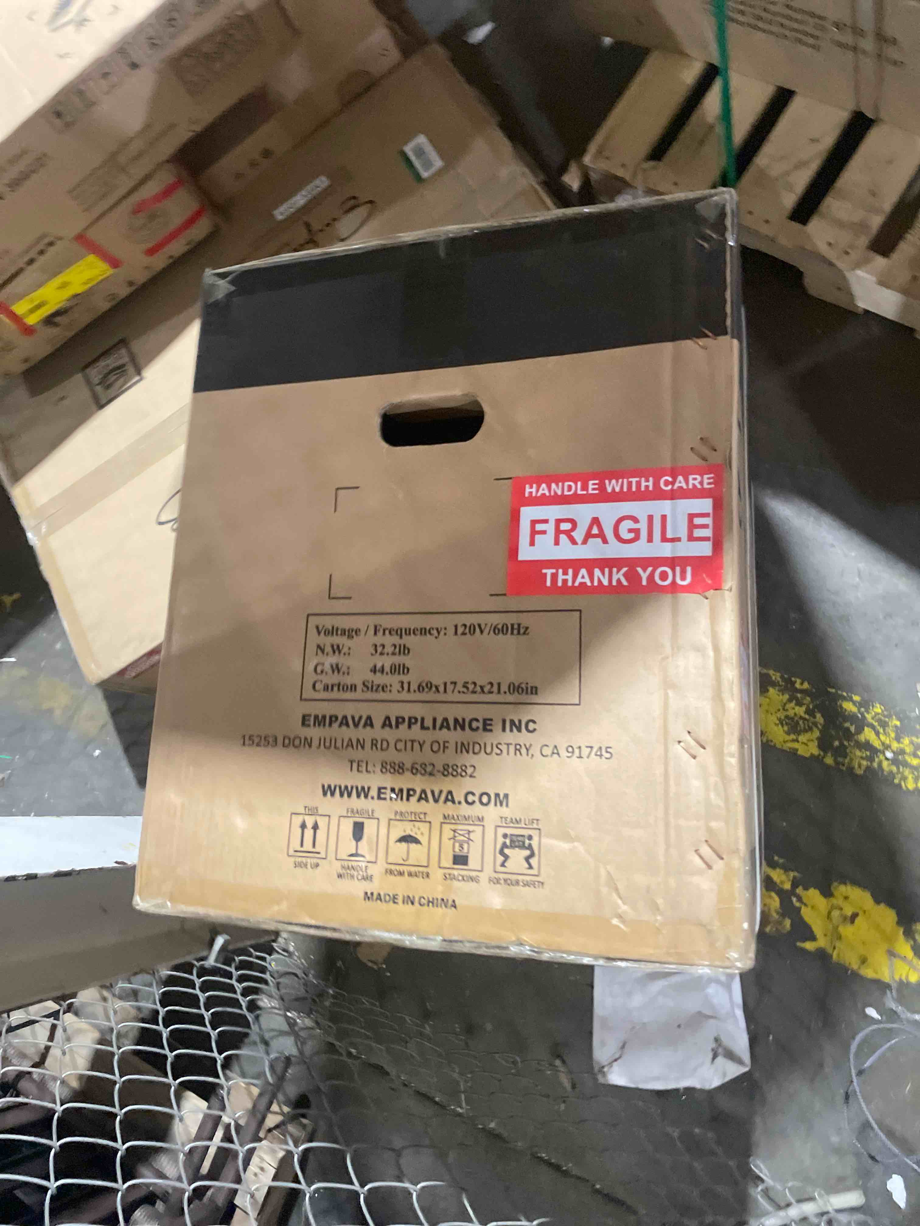 https://s3.amazonaws.com/lotting-images-prod/phillipi/RED5129261_1694115074215.jpeg