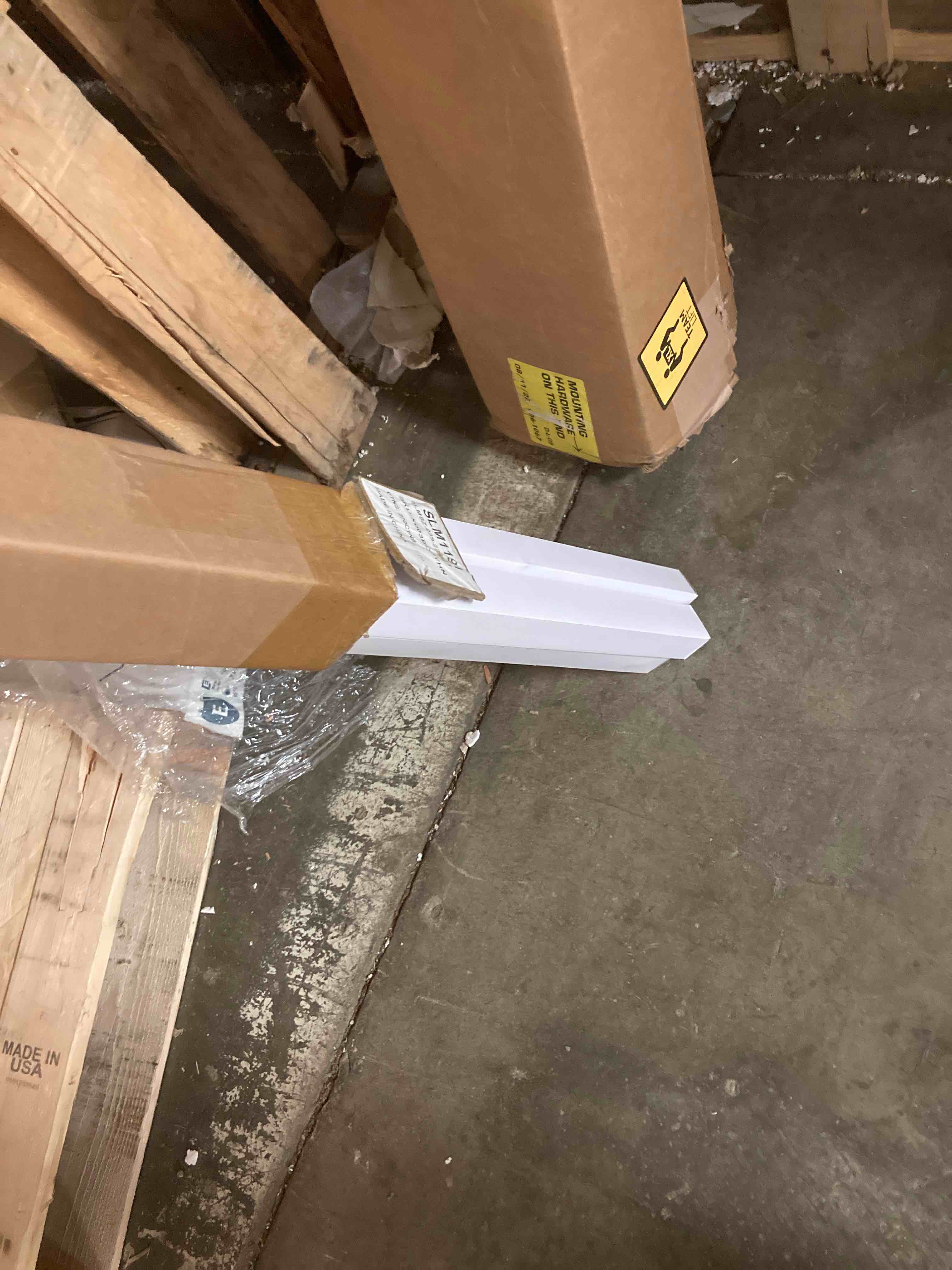 https://s3.amazonaws.com/lotting-images-prod/phillipi/RED5129469_1694459099643.jpeg