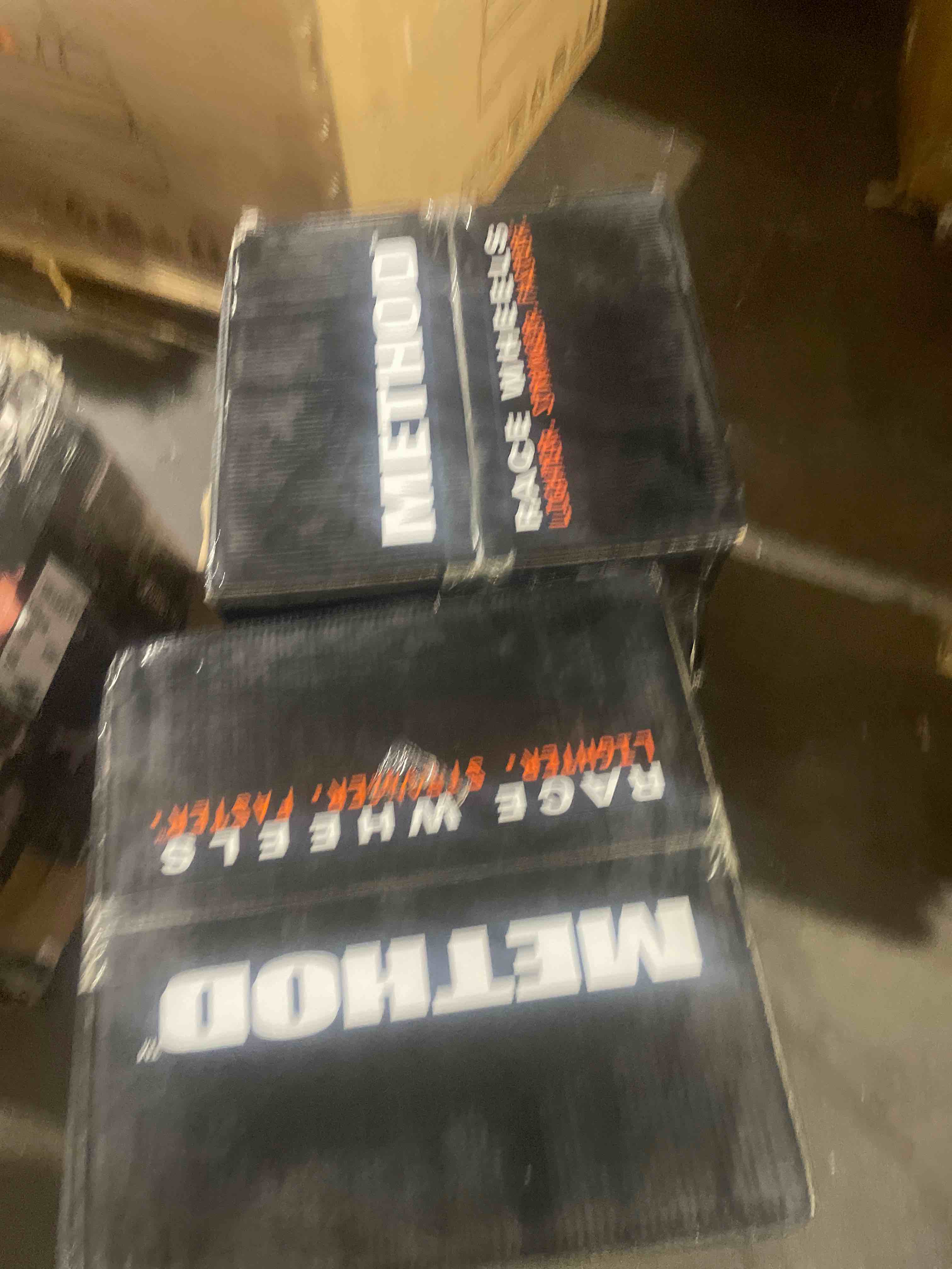 https://s3.amazonaws.com/lotting-images-prod/phillipi/RED5131869_1693491670962.jpeg