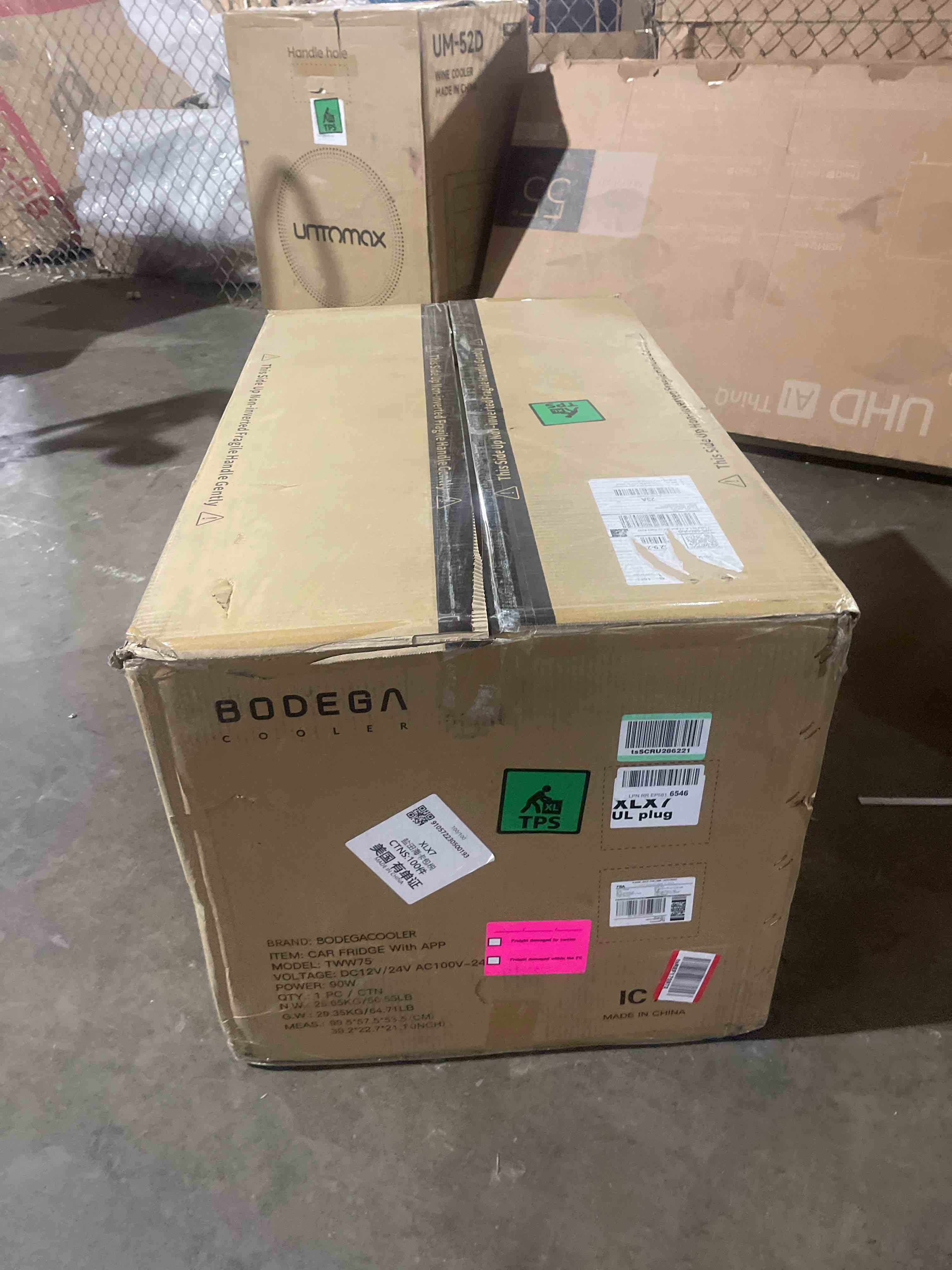 https://s3.amazonaws.com/lotting-images-prod/phillipi/RED5131878_1693495723369.jpeg