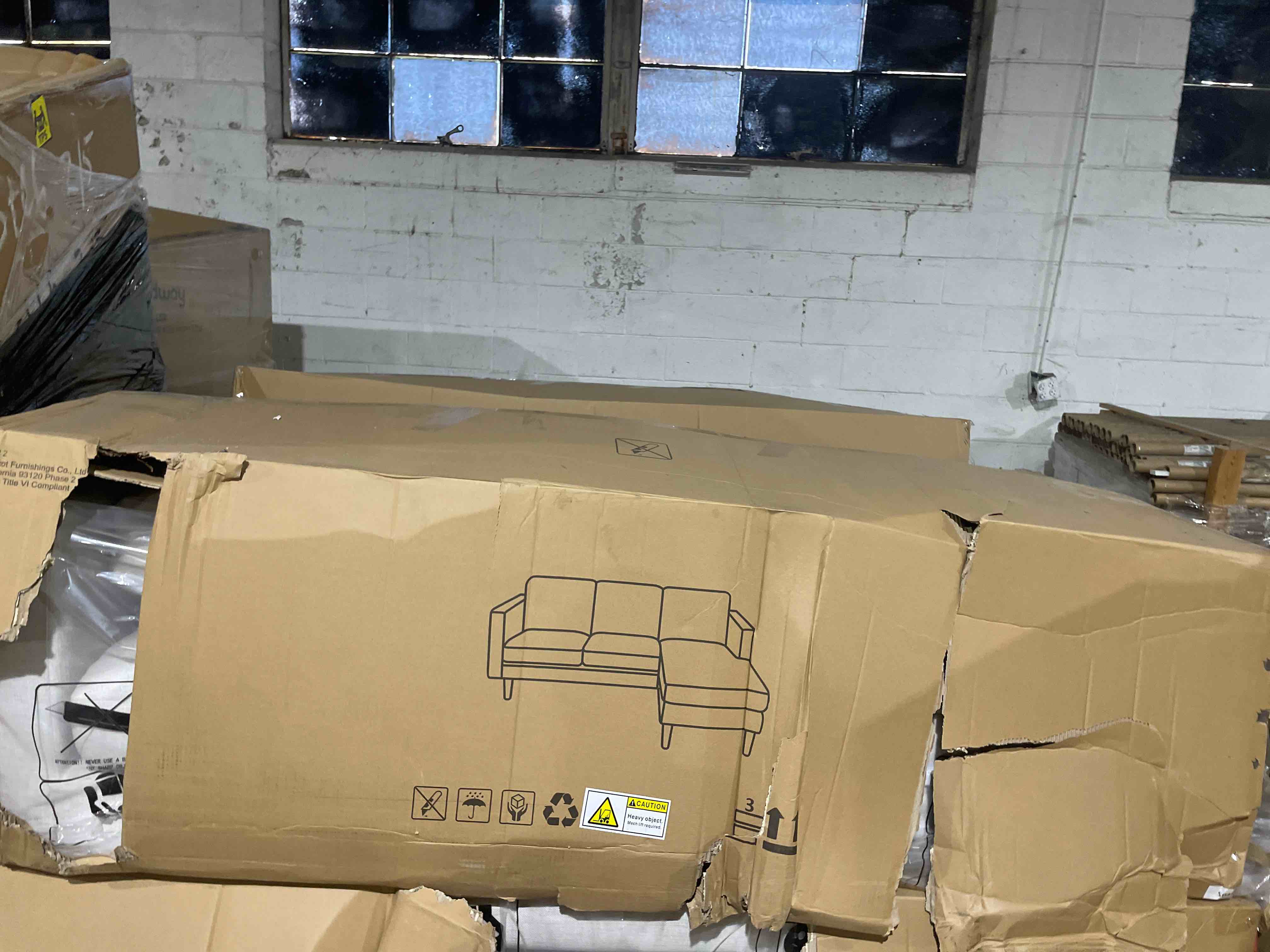https://s3.amazonaws.com/lotting-images-prod/phillipi/RED5131890_1693505662595.jpeg