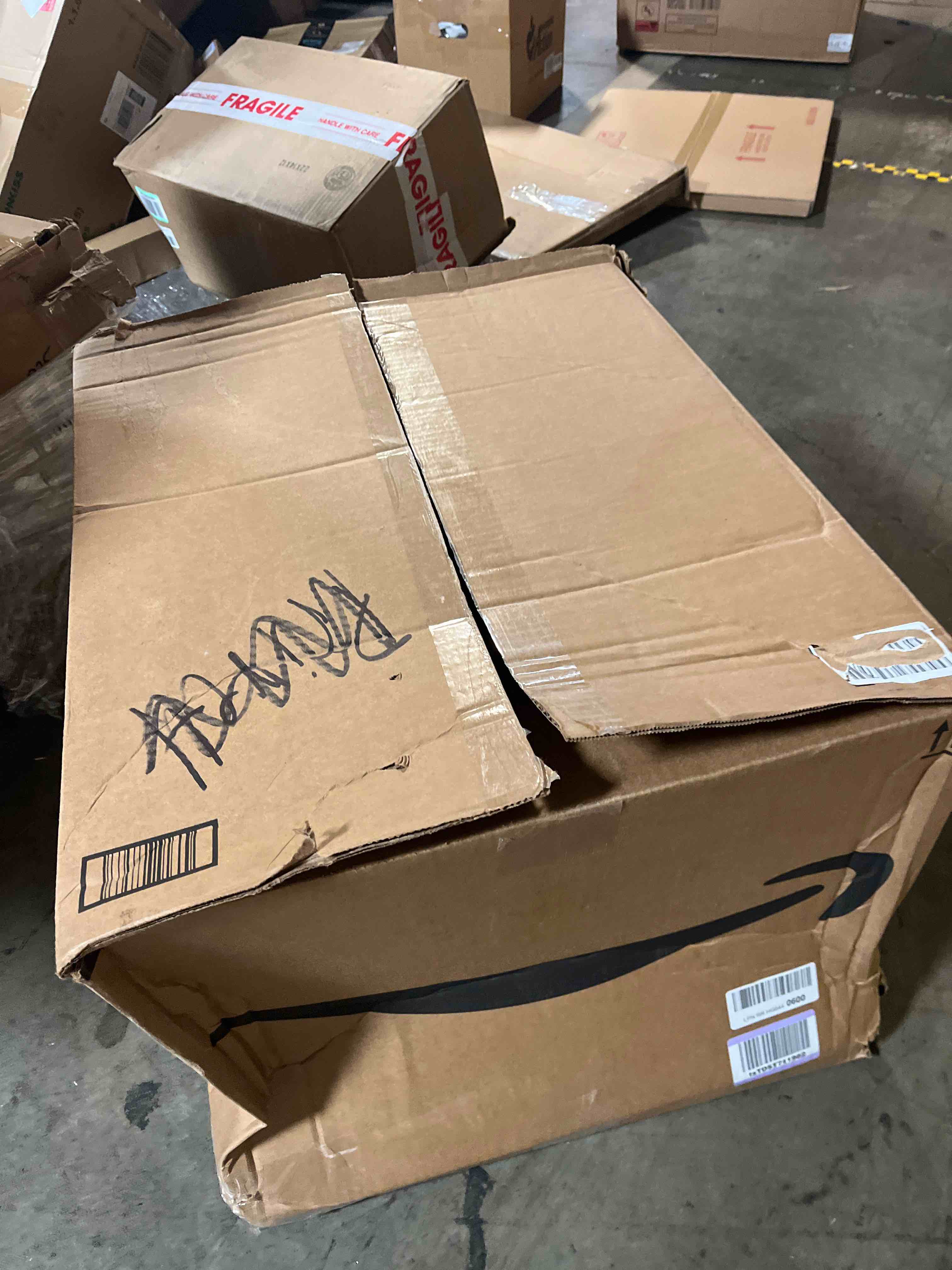 https://s3.amazonaws.com/lotting-images-prod/phillipi/RED5133748_1709138930940.jpeg
