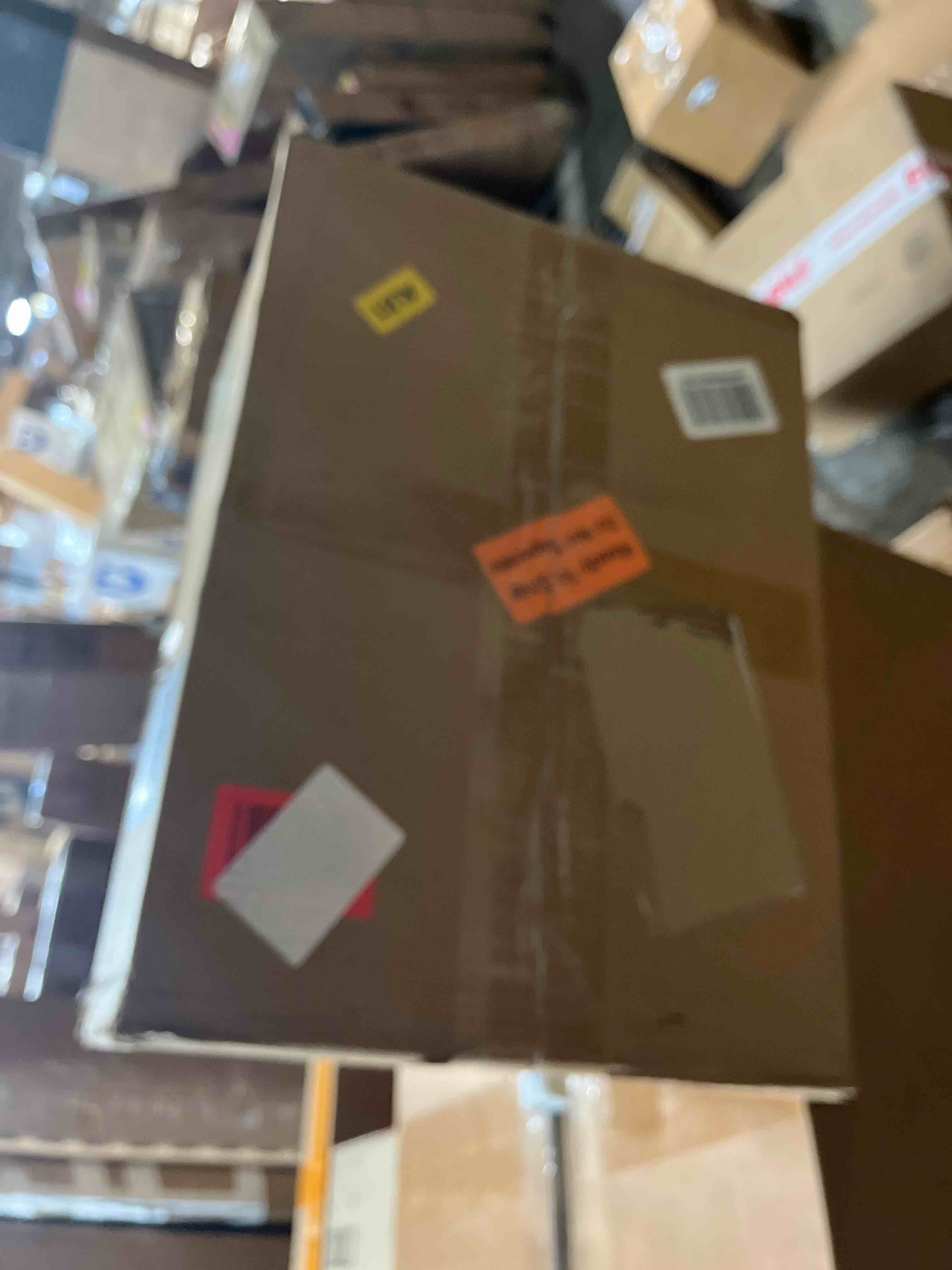 https://s3.amazonaws.com/lotting-images-prod/phillipi/RED5133749_1709138995827.jpeg