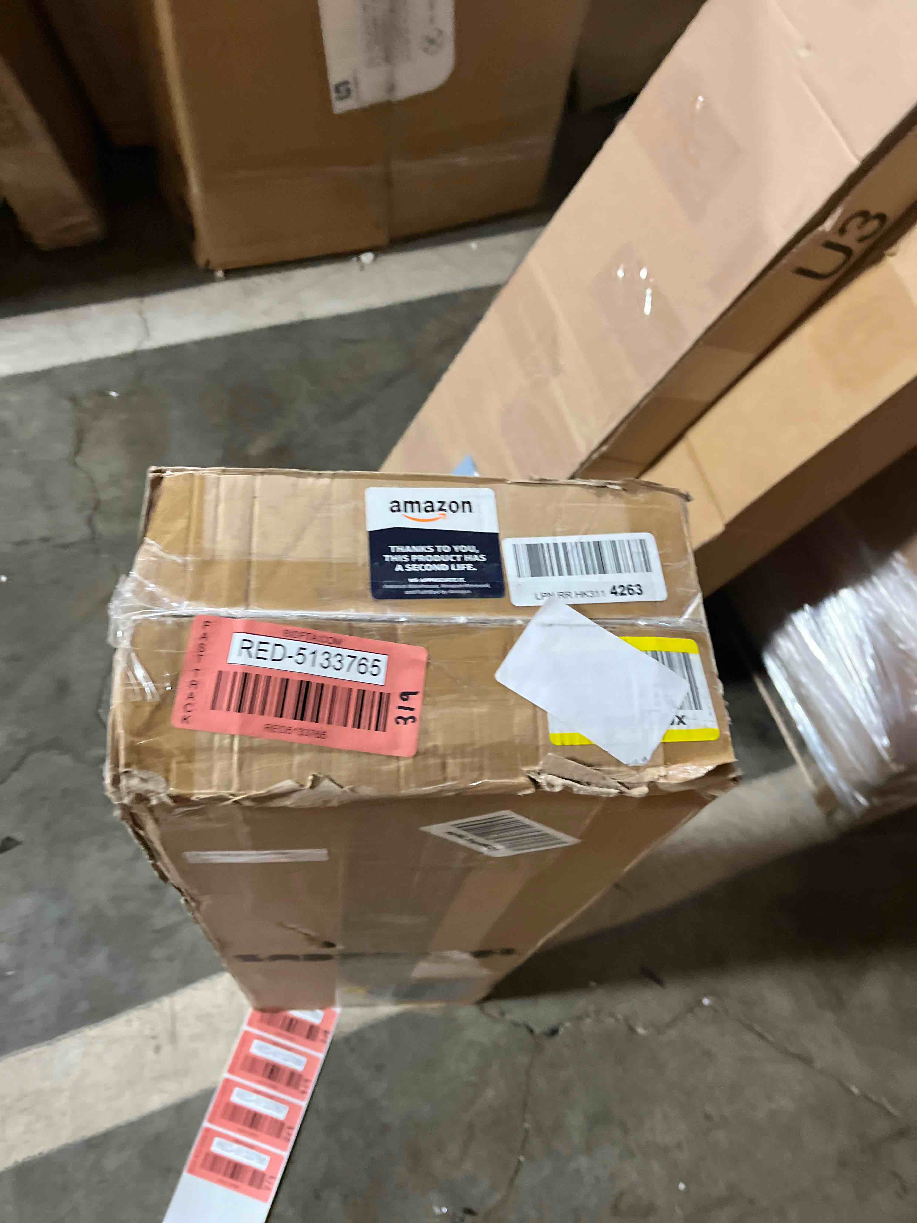 https://s3.amazonaws.com/lotting-images-prod/phillipi/RED5133765_1709145832099.jpeg