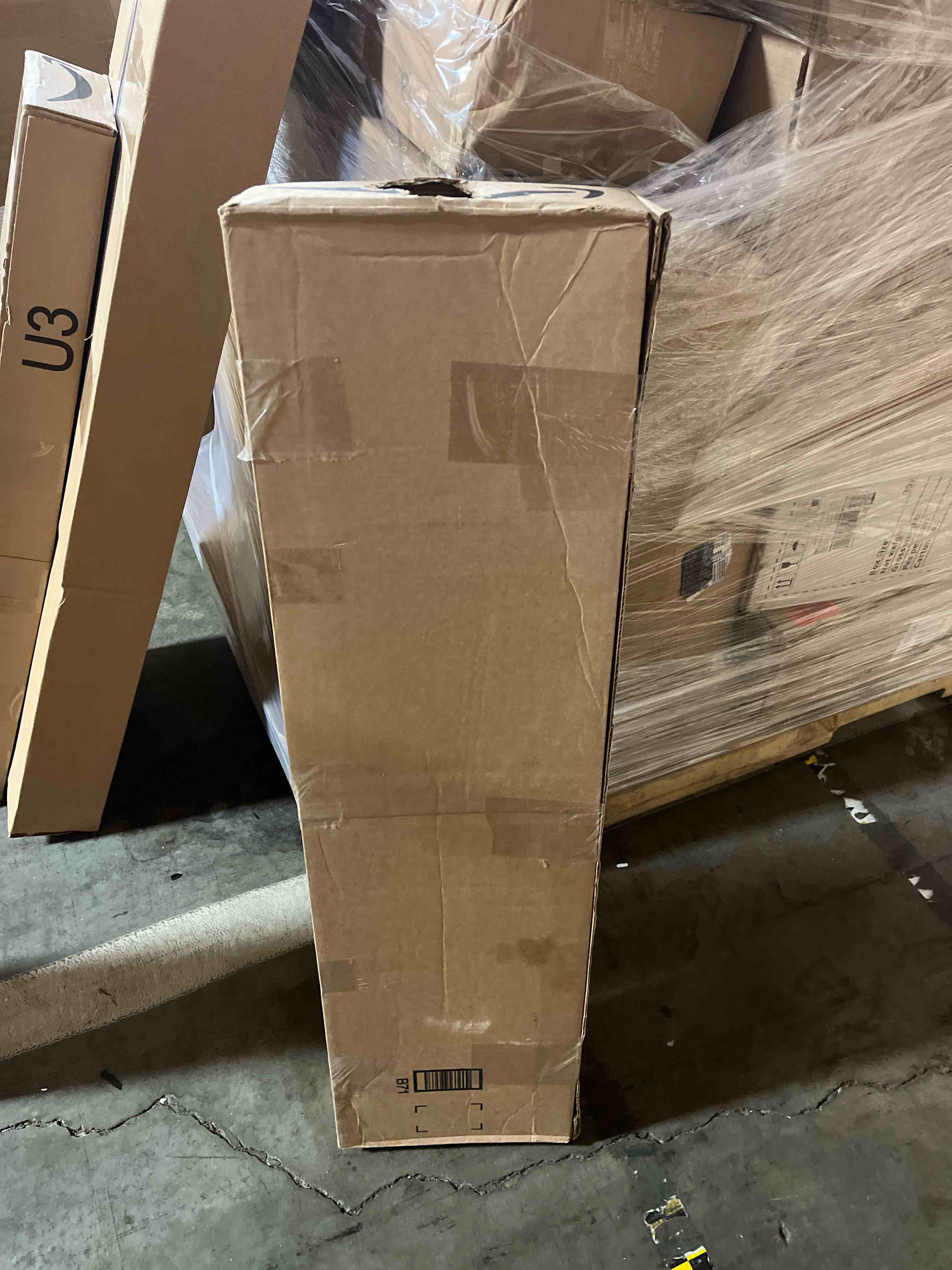 https://s3.amazonaws.com/lotting-images-prod/phillipi/RED5133766_1709145963358.jpeg