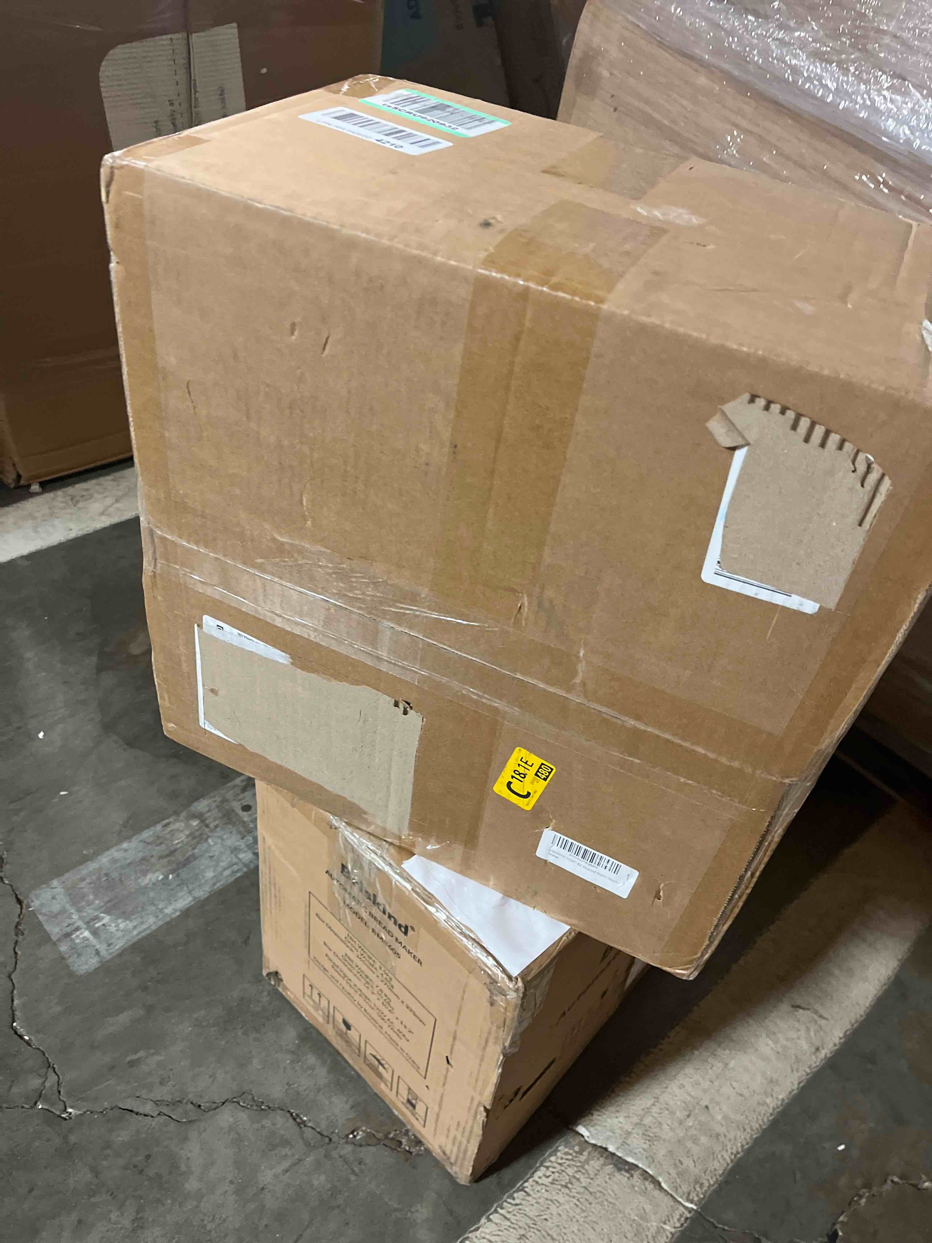 https://s3.amazonaws.com/lotting-images-prod/phillipi/RED5133775_1709147569393.jpeg