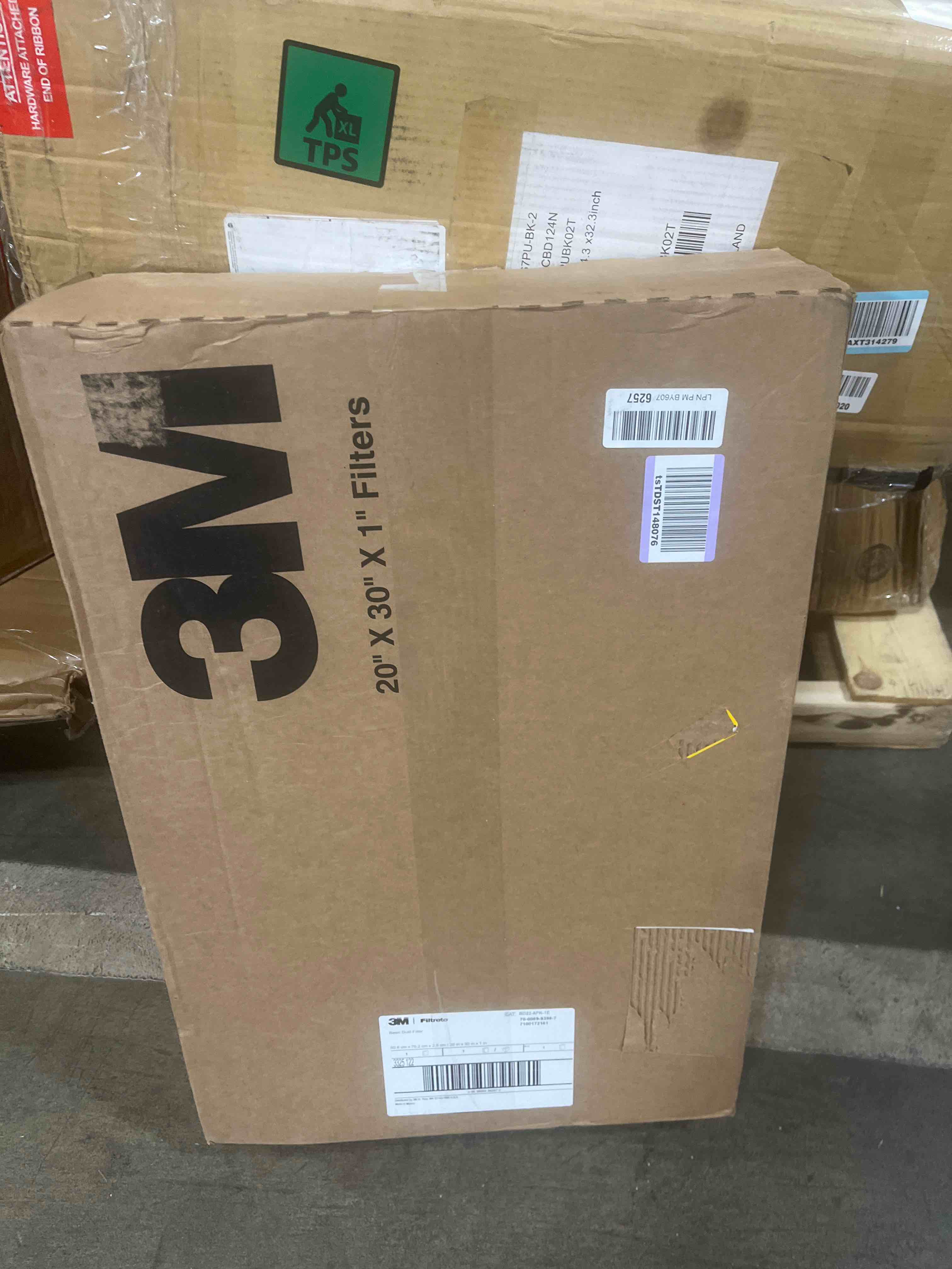 https://s3.amazonaws.com/lotting-images-prod/phillipi/RED5134163_1711134250618.jpeg