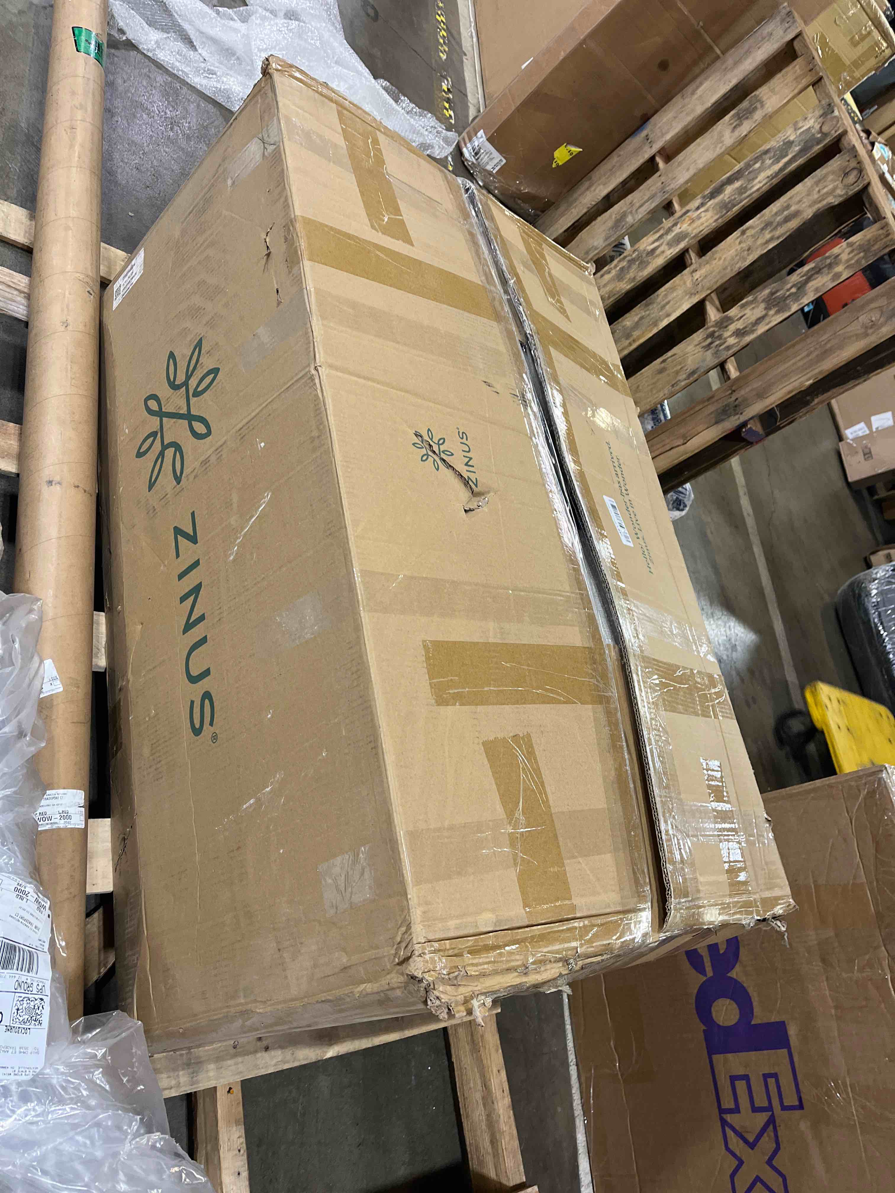 https://s3.amazonaws.com/lotting-images-prod/phillipi/RED5134182_1711138601960.jpeg