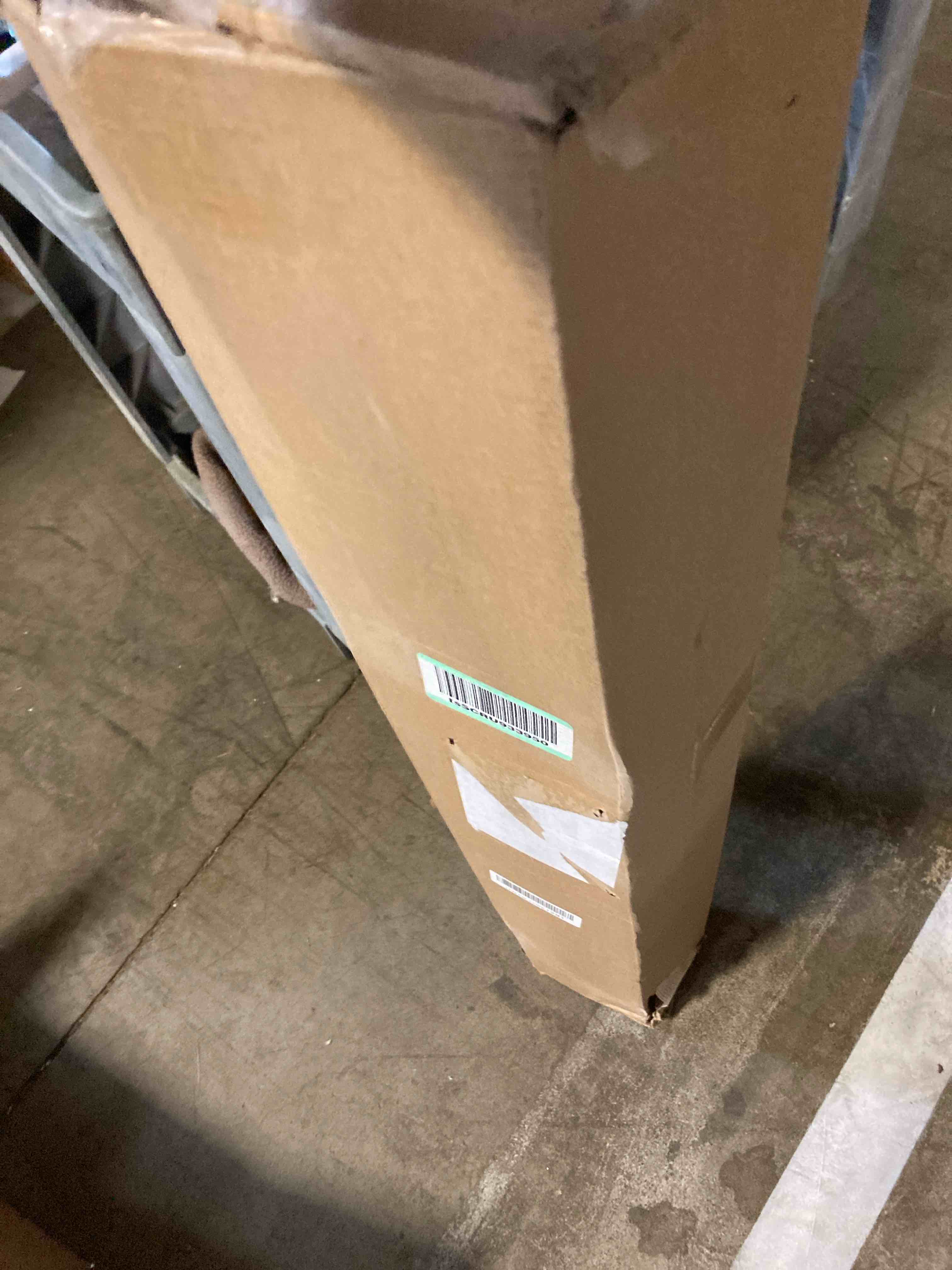 https://s3.amazonaws.com/lotting-images-prod/phillipi/RED5134386_1711556760918.jpeg