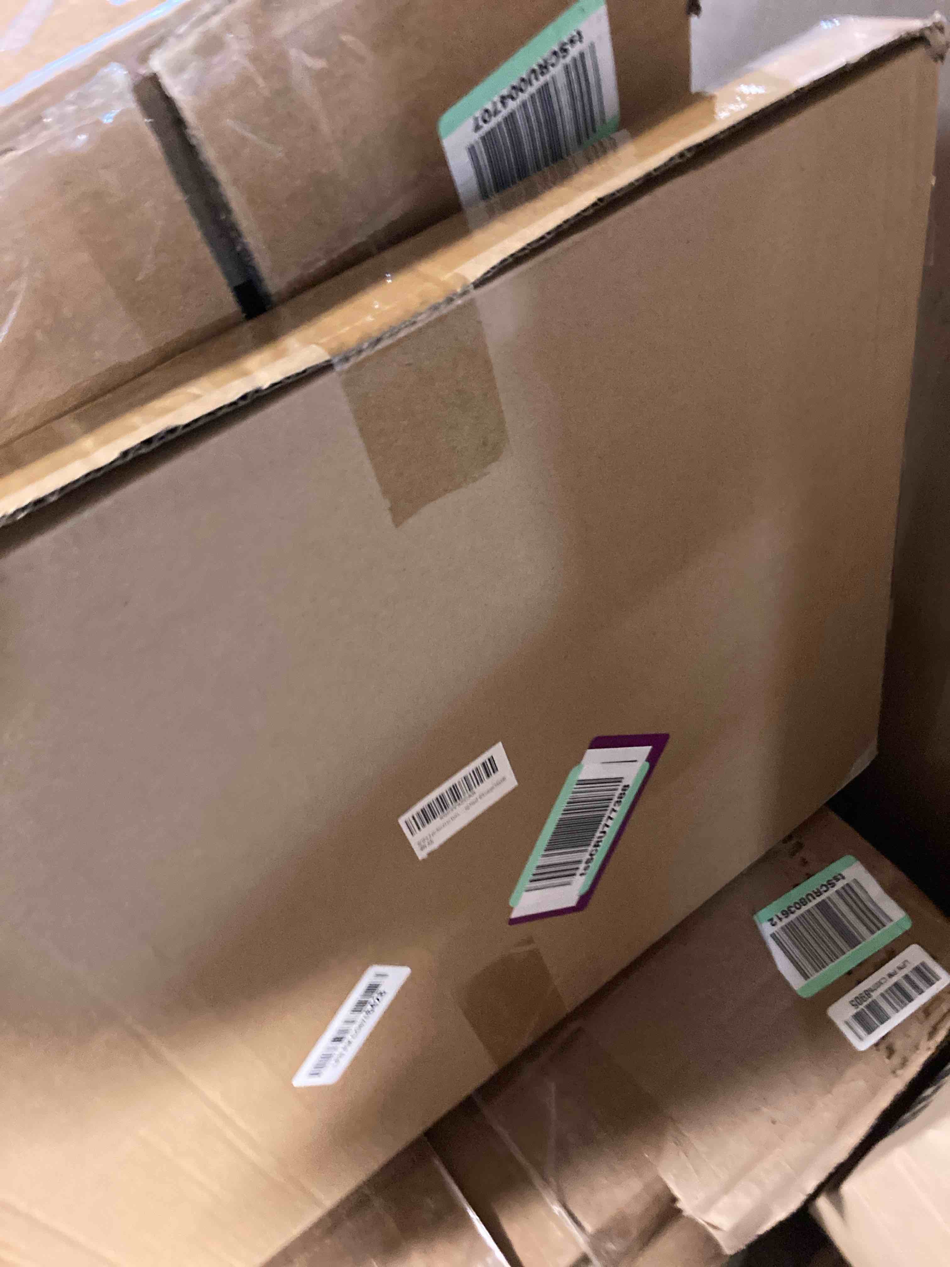 https://s3.amazonaws.com/lotting-images-prod/phillipi/RED5134406_1711560929851.jpeg