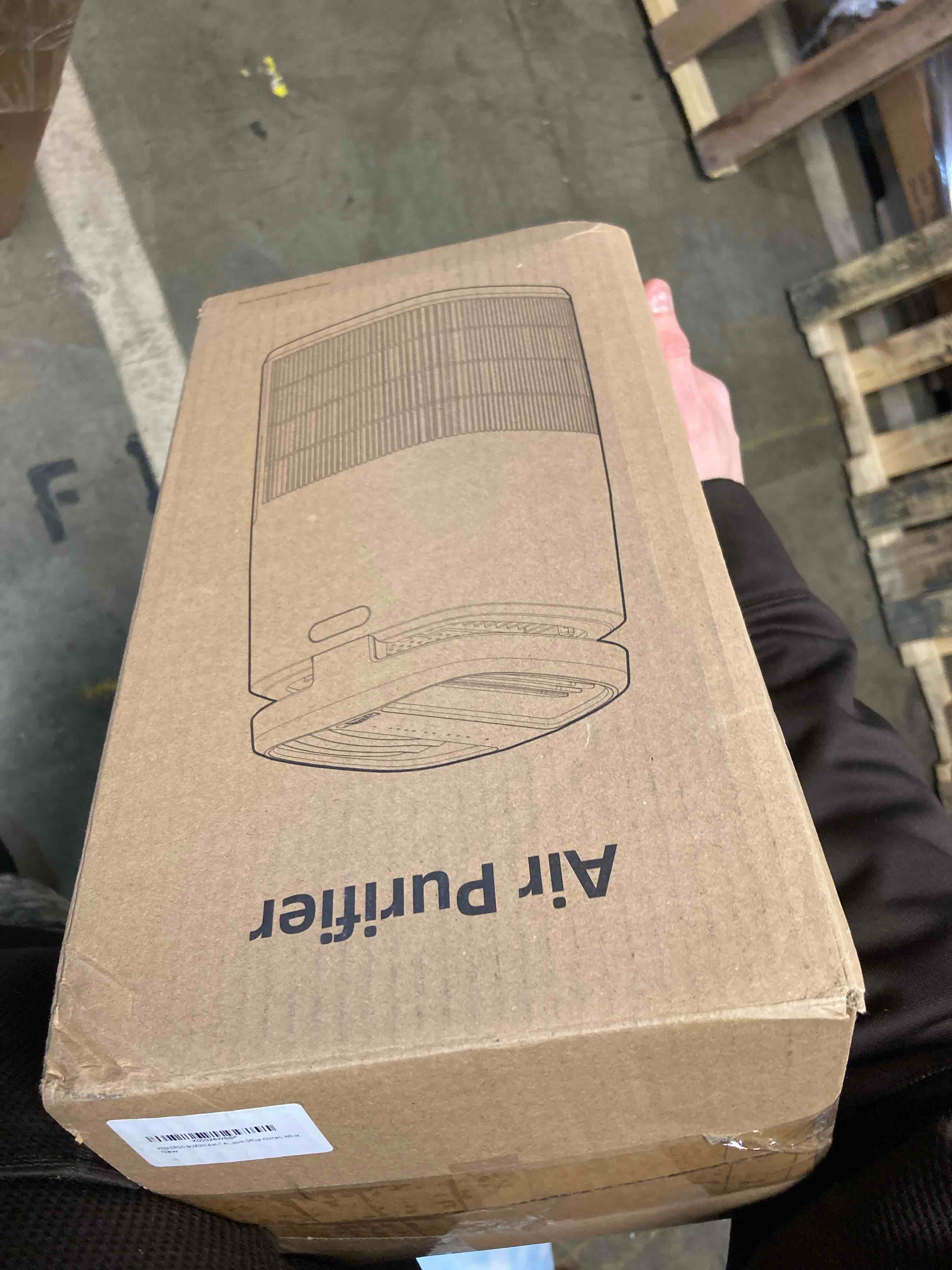 https://s3.amazonaws.com/lotting-images-prod/phillipi/RED5134427_1711561411827.jpeg