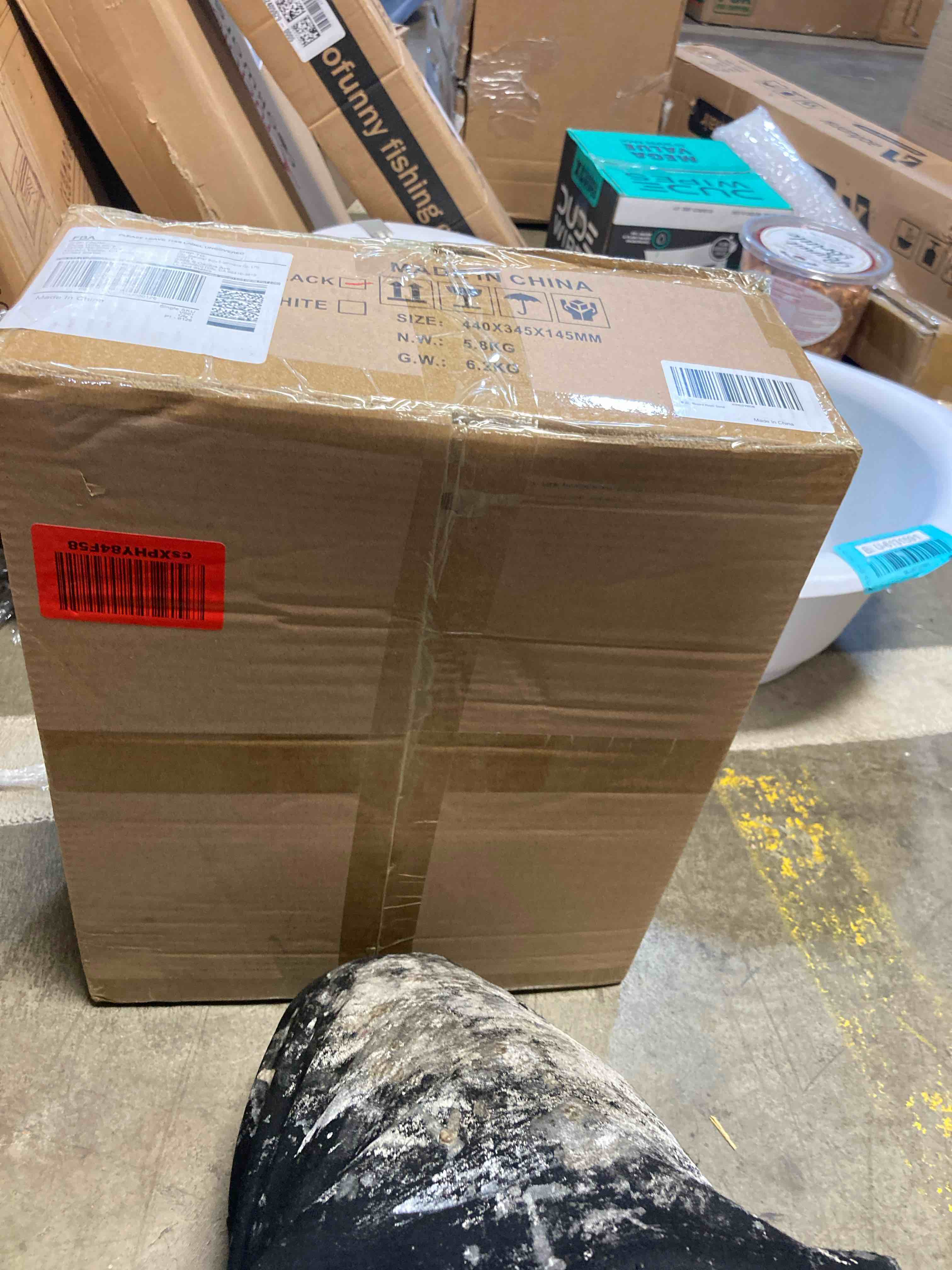 https://s3.amazonaws.com/lotting-images-prod/phillipi/RED5134431_1711562116582.jpeg