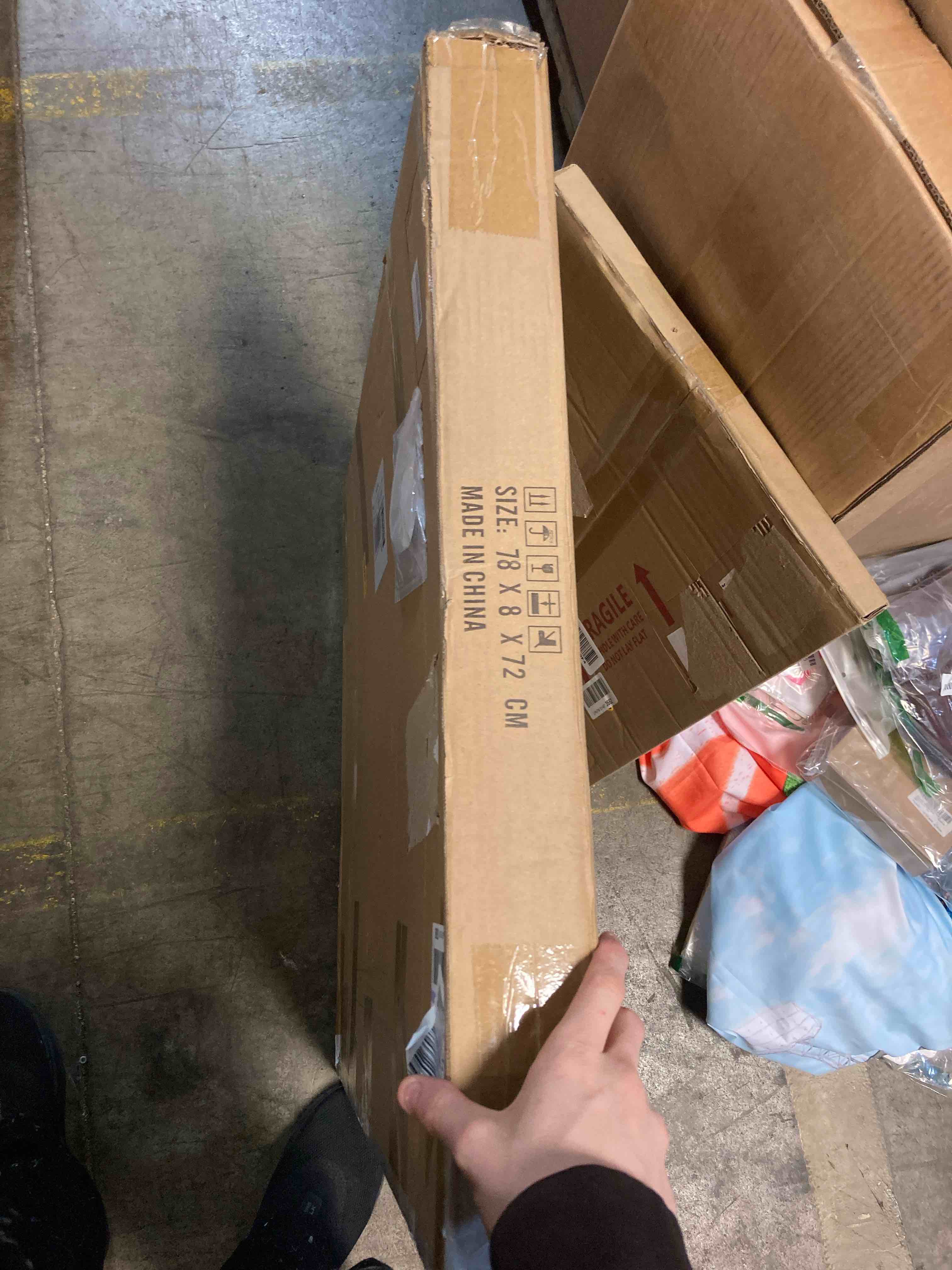 https://s3.amazonaws.com/lotting-images-prod/phillipi/RED5134434_1711562637934.jpeg